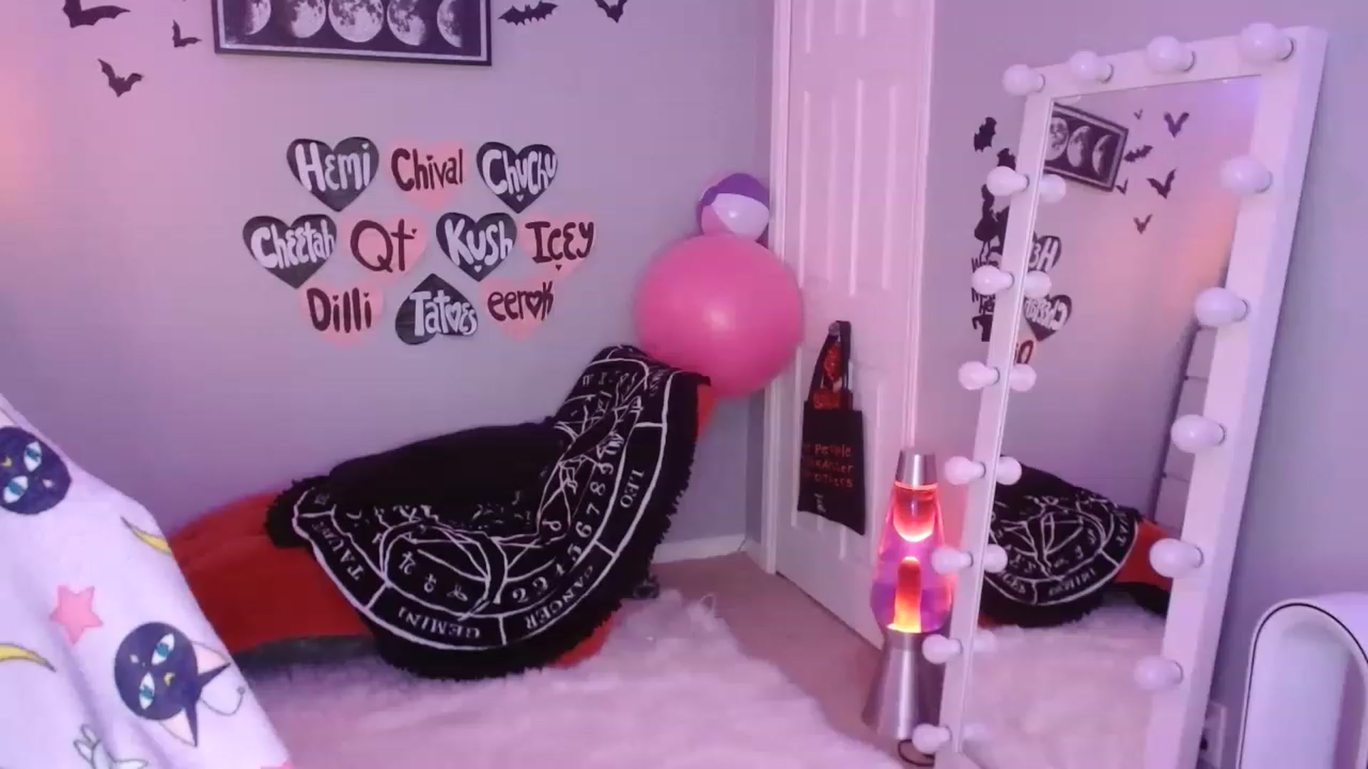 Gallery image thumbnail from Serafina's myfreecams stream on, 03/12/2023, 05:14 image 18 of 20