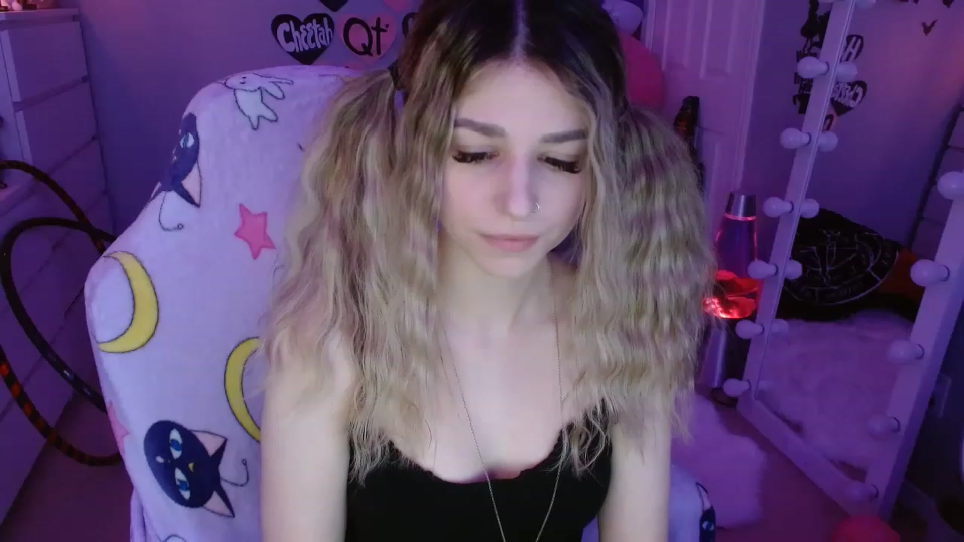 Gallery image thumbnail from Serafina's myfreecams stream on, 03/12/2023, 05:14 image 13 of 20