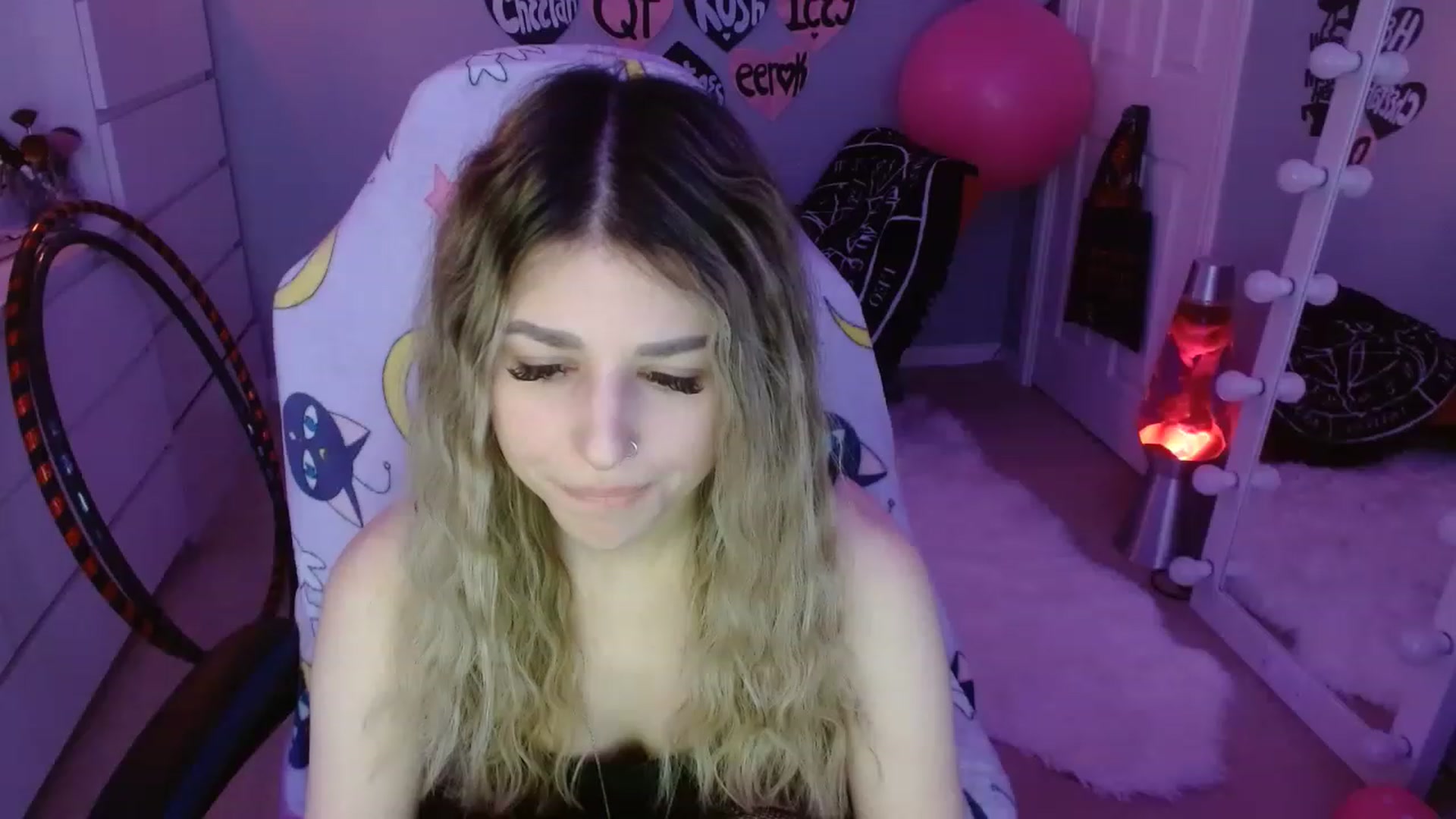 Gallery image thumbnail from Serafina's myfreecams stream on, 03/12/2023, 05:14 image 5 of 20