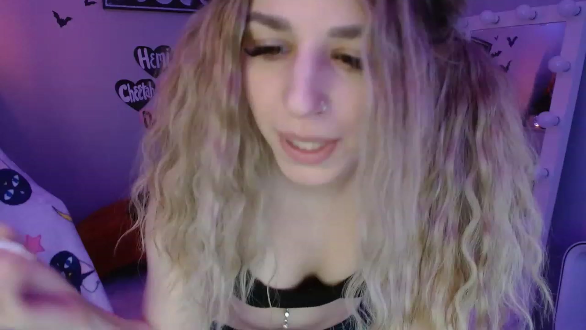 Gallery image thumbnail from Serafina's myfreecams stream on, 03/12/2023, 06:35 image 11 of 20