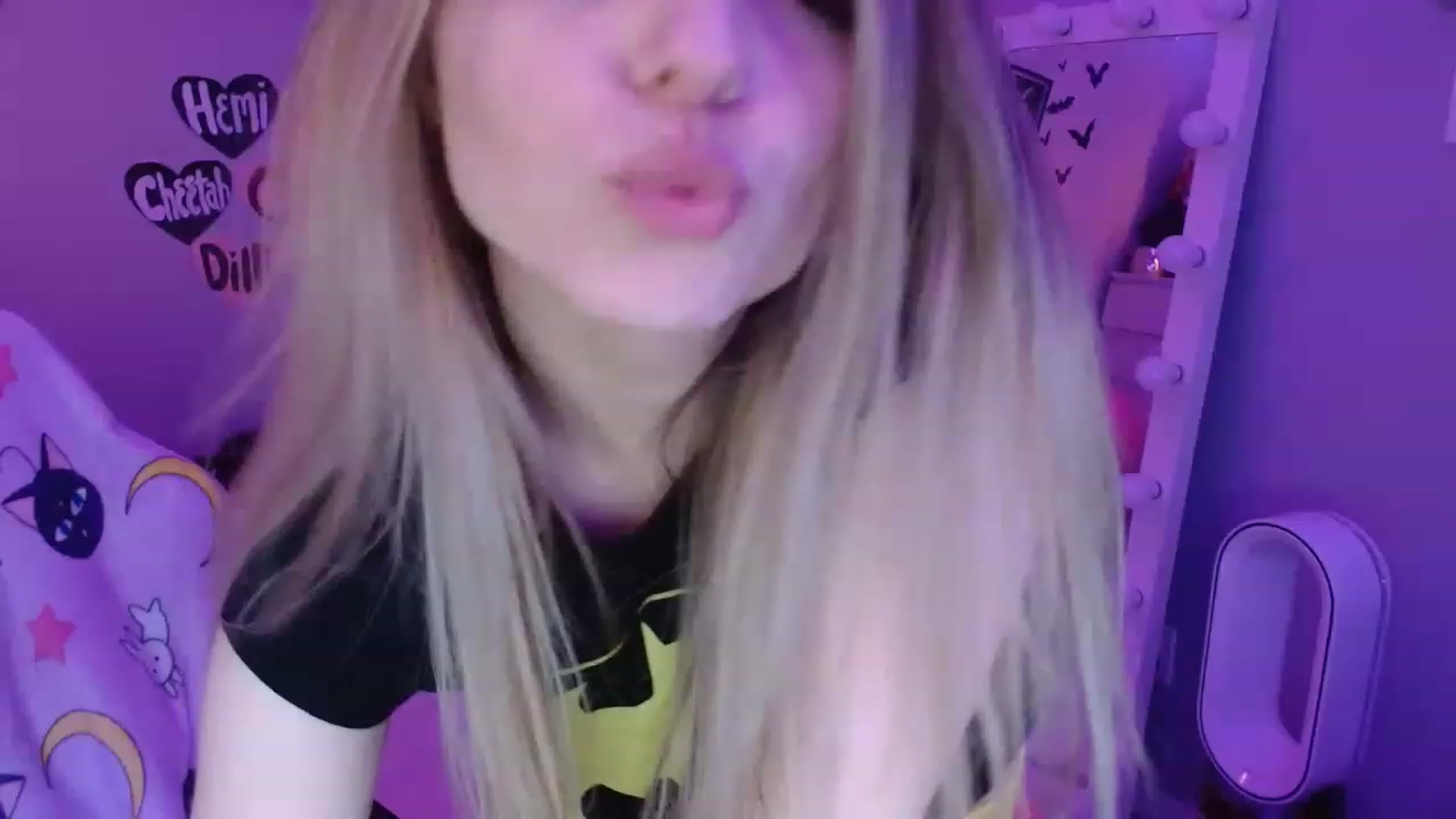Gallery image thumbnail from Serafina's myfreecams stream on, 03/13/2023, 06:44 image 13 of 20