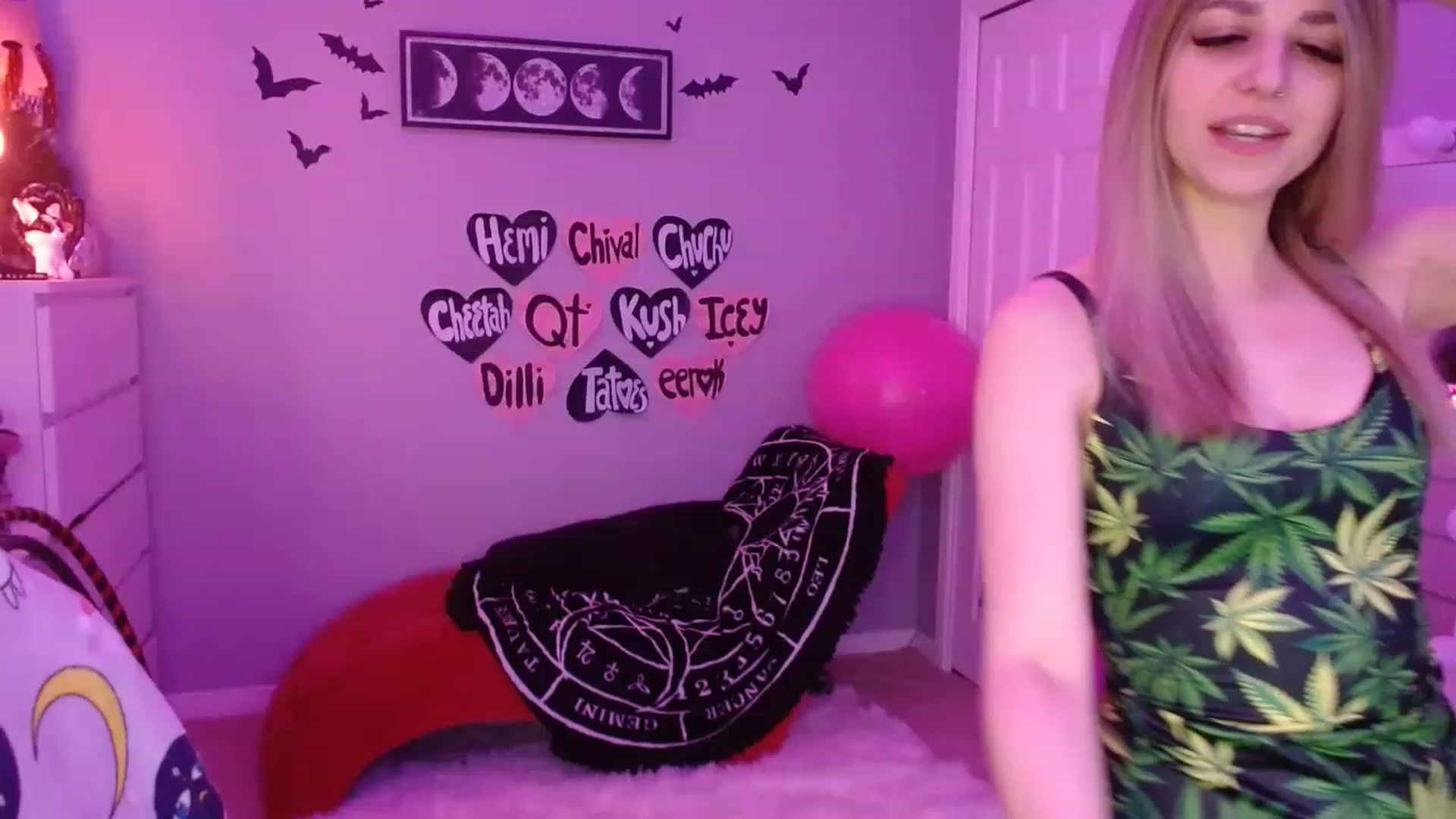 Gallery image thumbnail from Serafina's myfreecams stream on, 03/14/2023, 06:48 image 3 of 20