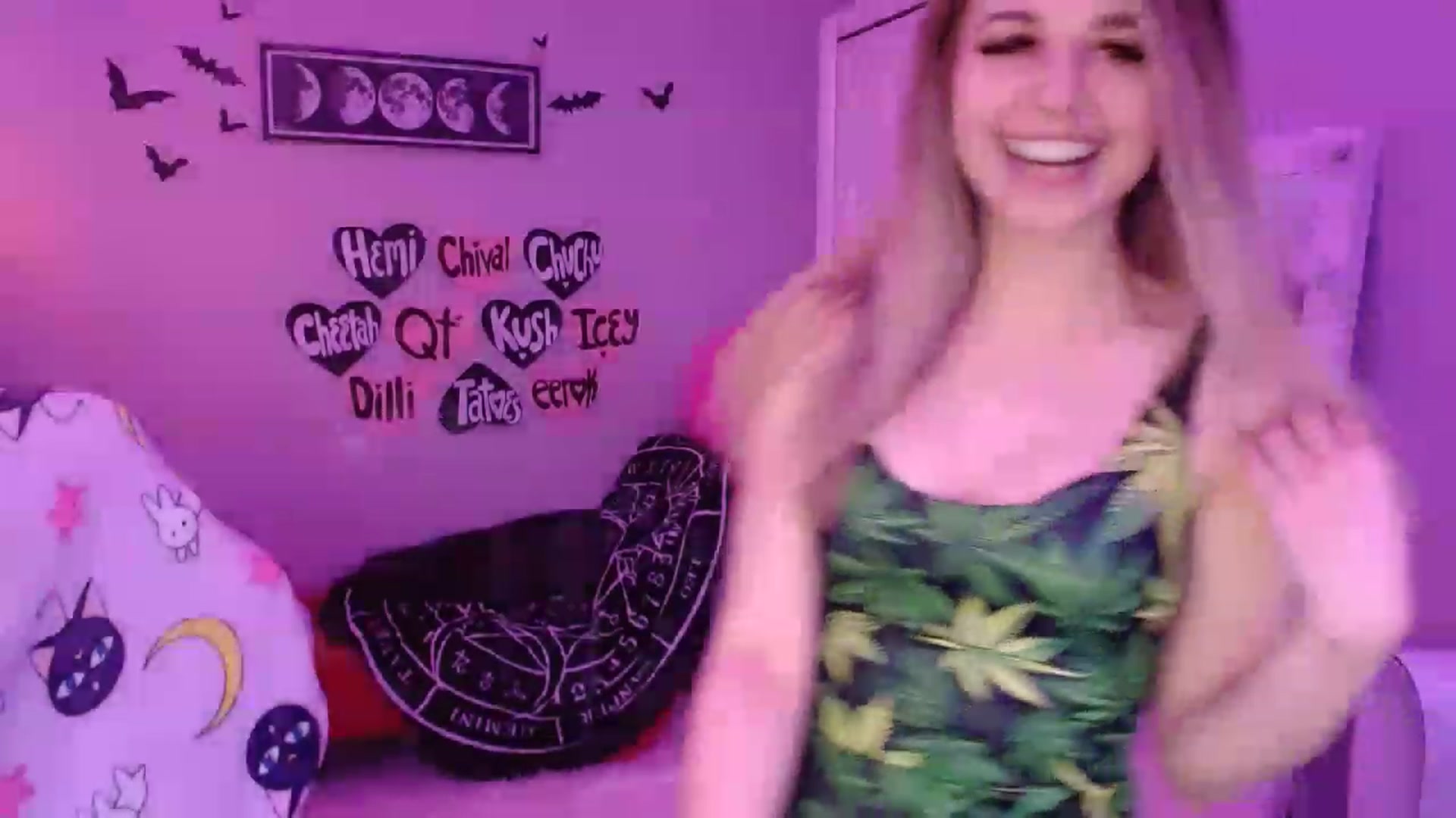 Gallery image thumbnail from Serafina's myfreecams stream on, 03/14/2023, 06:48 image 12 of 20