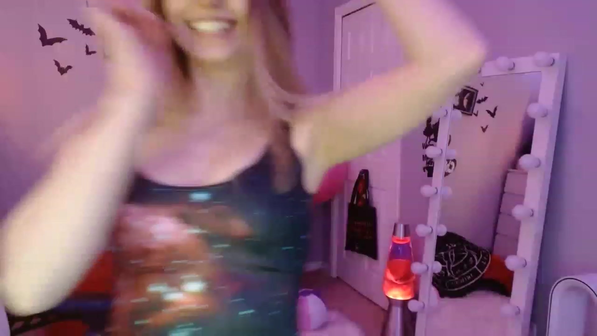 Gallery image thumbnail from Serafina's myfreecams stream on, 03/16/2023, 03:53 image 8 of 20