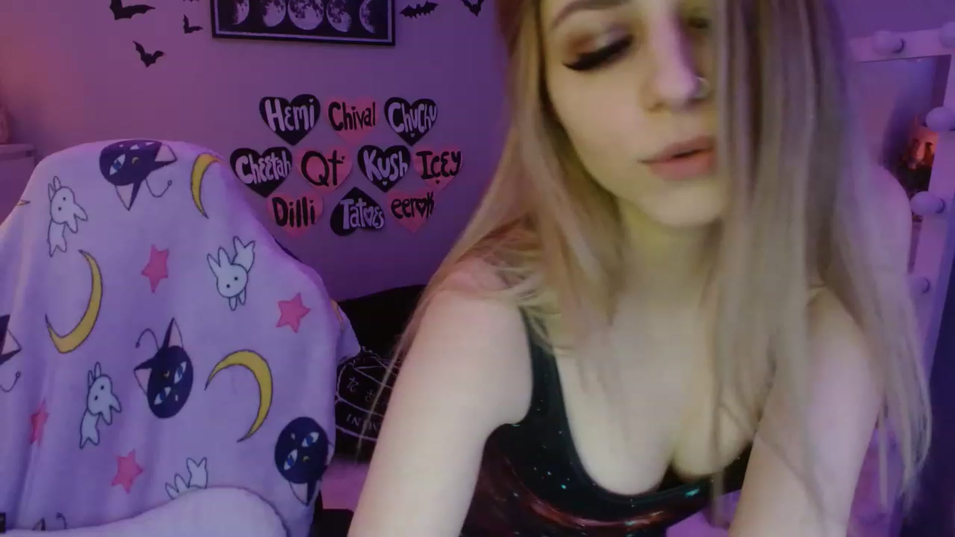 Gallery image thumbnail from Serafina's myfreecams stream on, 03/16/2023, 03:53 image 4 of 20