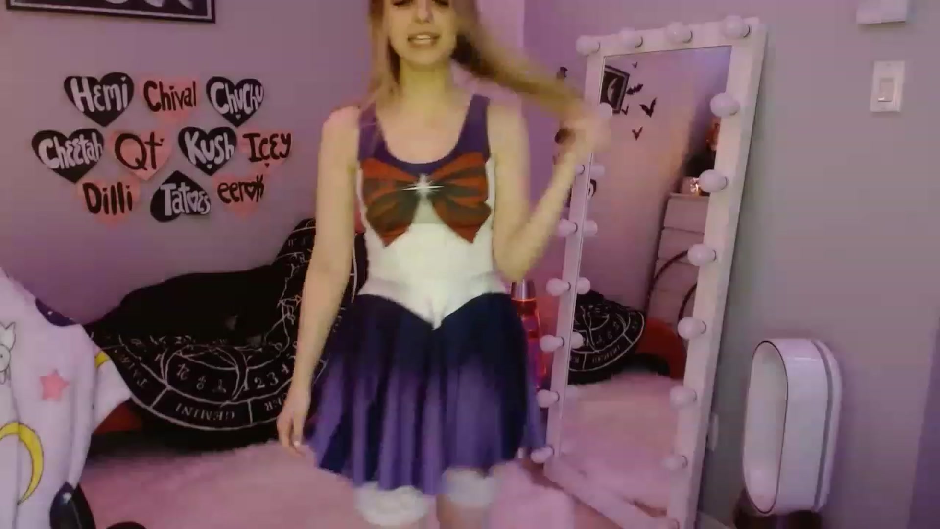 Gallery image thumbnail from Serafina's myfreecams stream on, 03/17/2023, 06:58 image 19 of 20