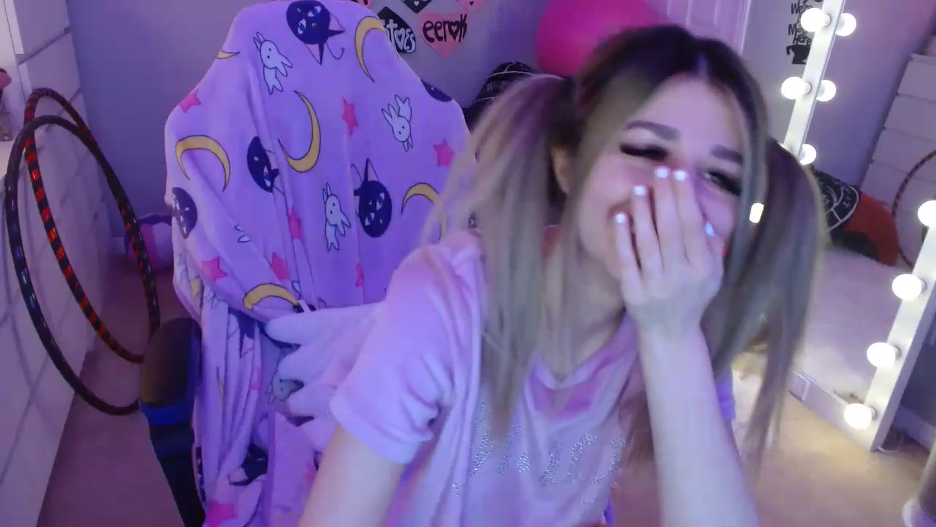 Gallery image thumbnail from Serafina's myfreecams stream on, 03/18/2023, 05:47 image 17 of 20