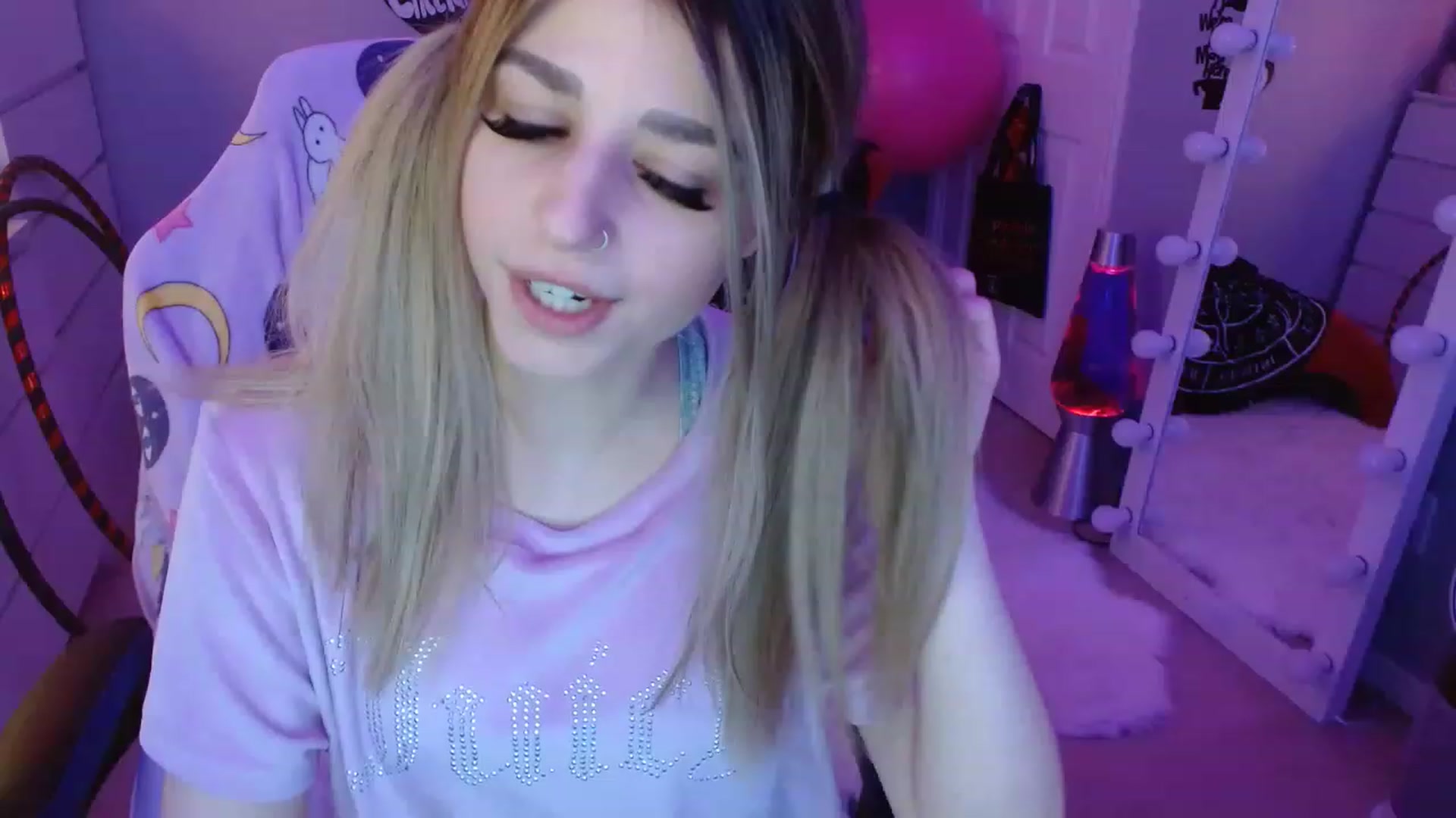 Gallery image thumbnail from Serafina's myfreecams stream on, 03/18/2023, 05:47 image 11 of 20