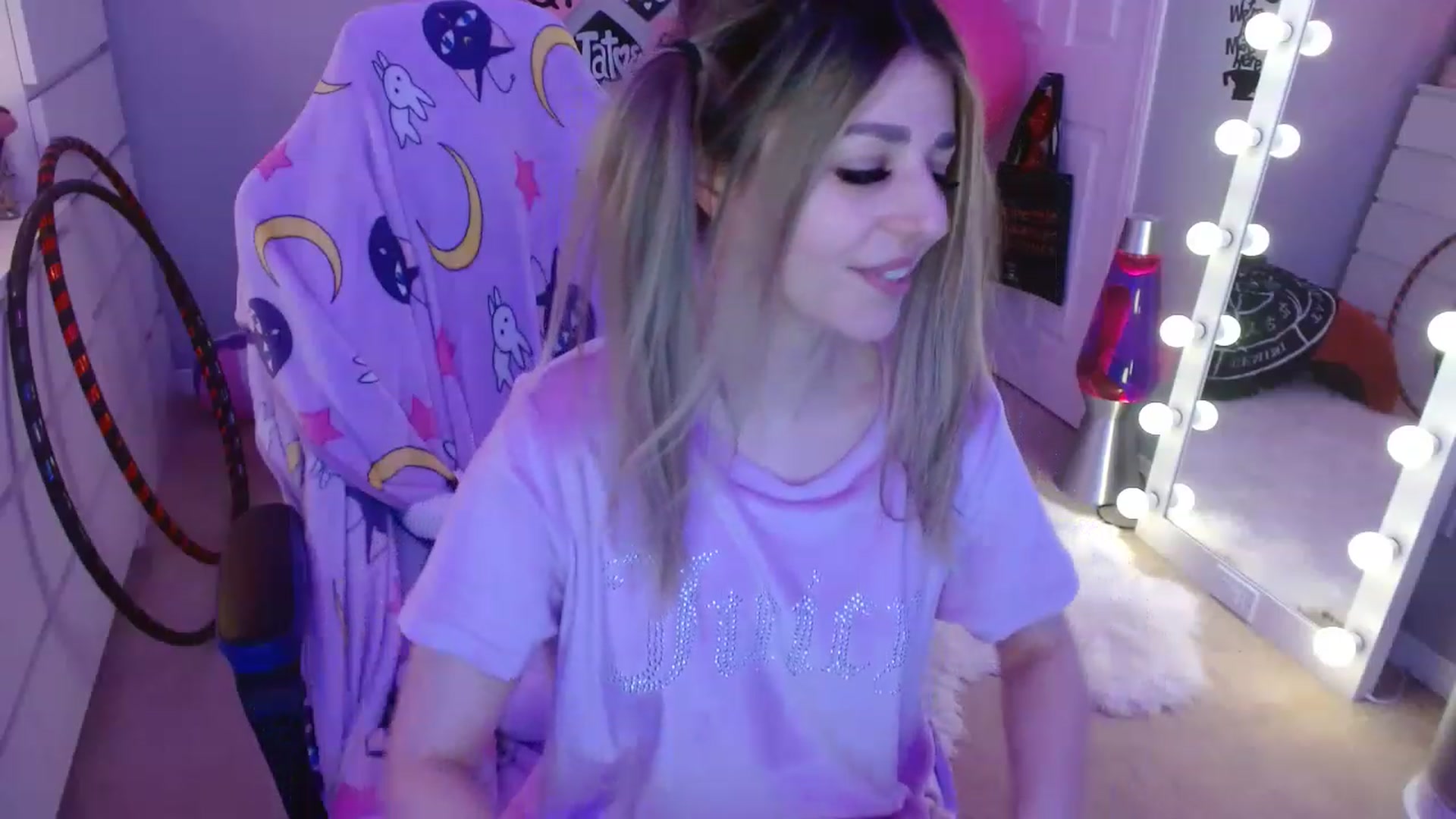 Gallery image thumbnail from Serafina's myfreecams stream on, 03/18/2023, 05:47 image 19 of 20
