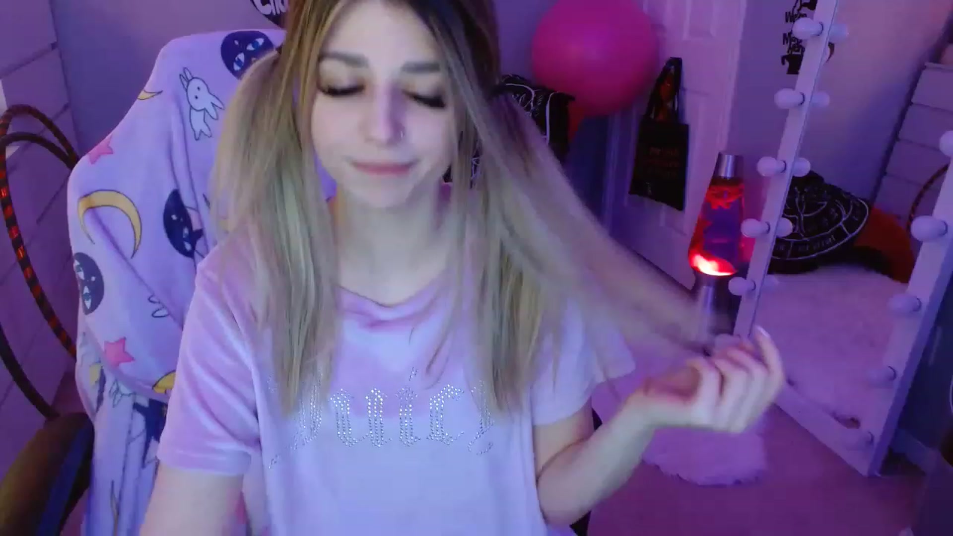 Gallery image thumbnail from Serafina's myfreecams stream on, 03/18/2023, 05:47 image 6 of 20