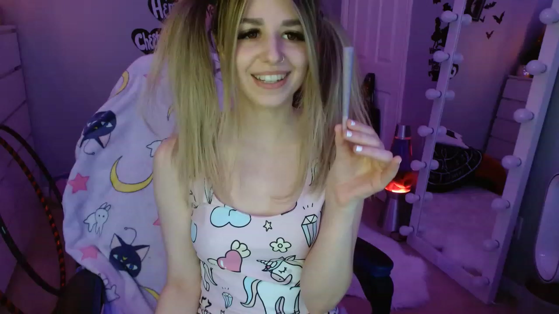Gallery image thumbnail from Serafina's myfreecams stream on, 03/19/2023, 08:20 image 1 of 20
