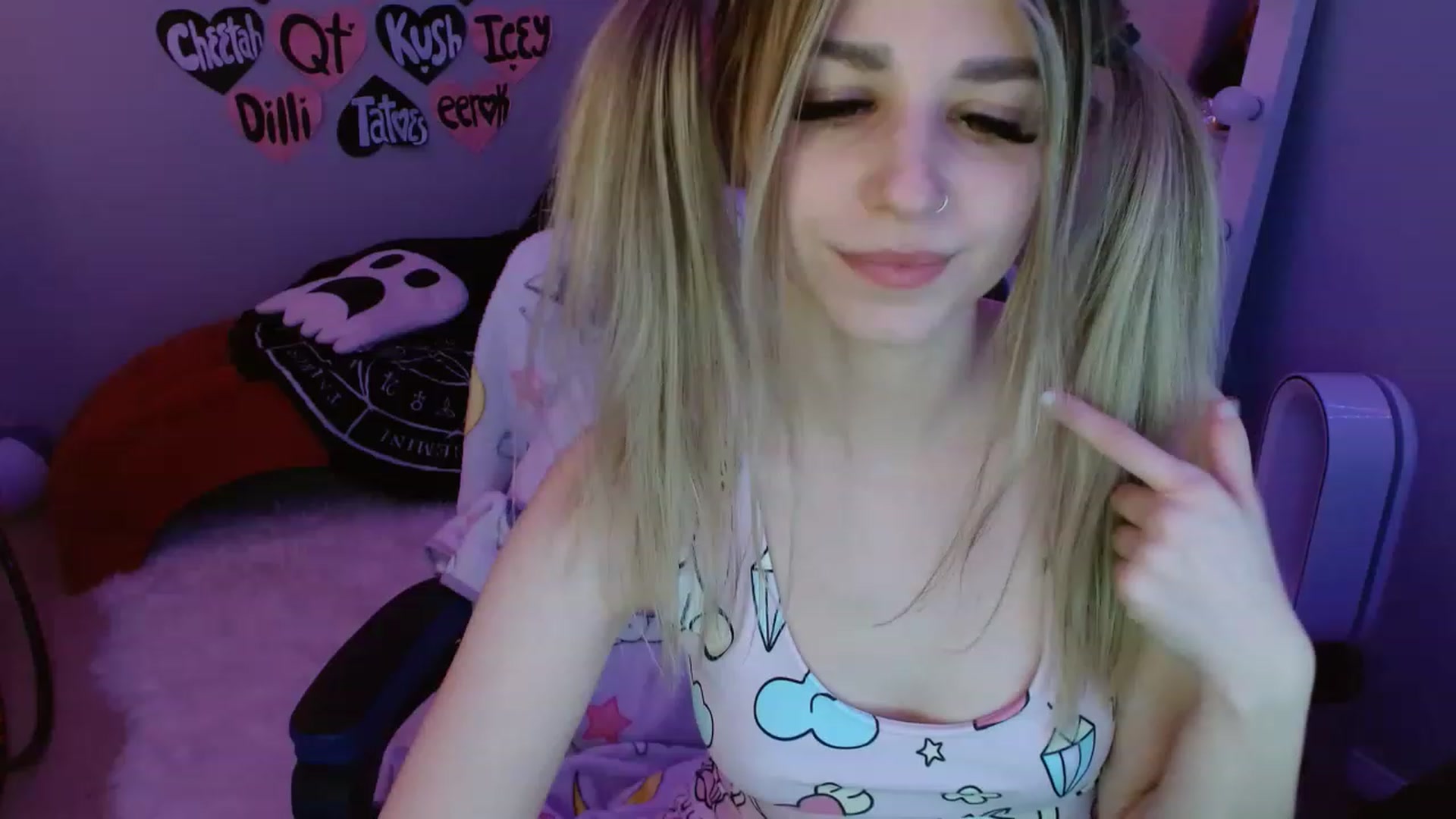 Gallery image thumbnail from Serafina's myfreecams stream on, 03/19/2023, 09:11 image 2 of 20