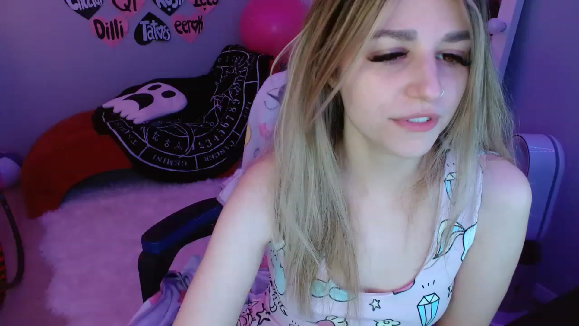 Gallery image thumbnail from Serafina's myfreecams stream on, 03/19/2023, 09:11 image 15 of 20