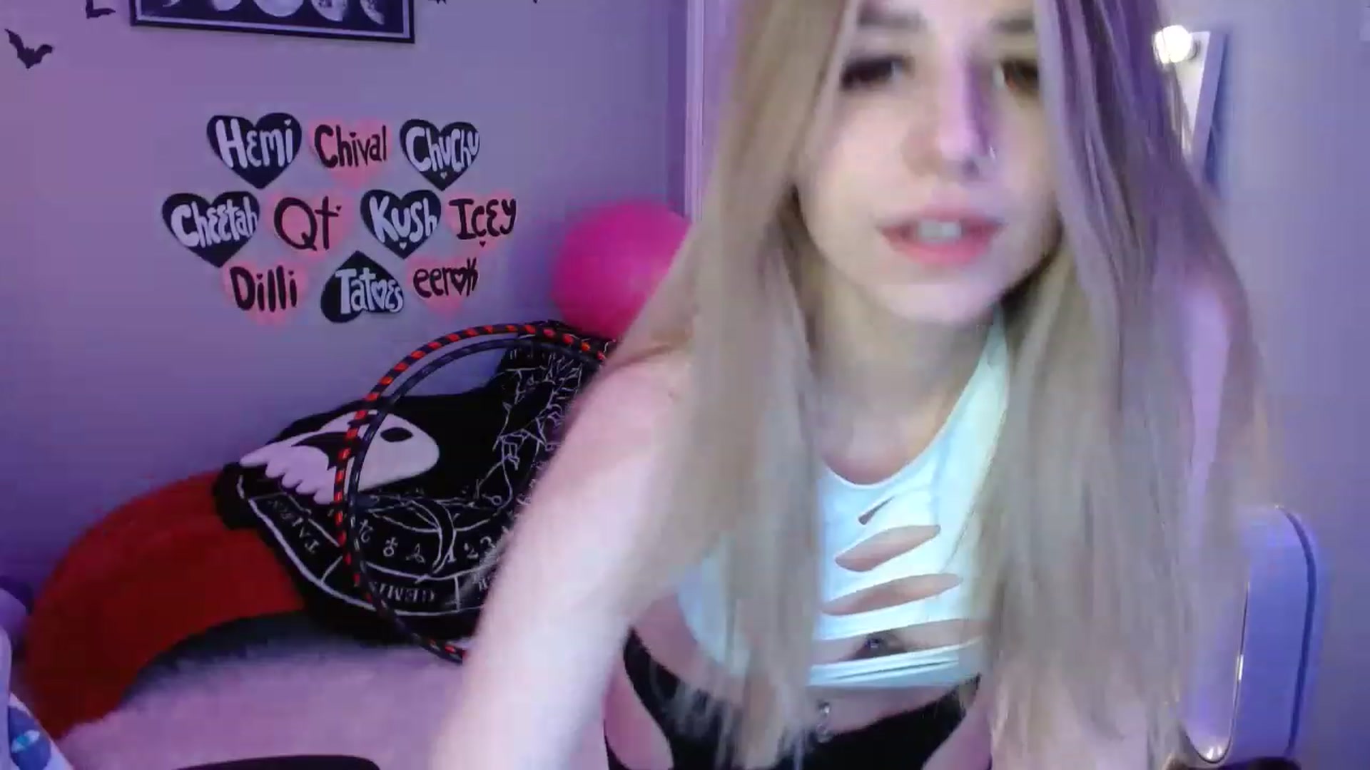 Gallery image thumbnail from Serafina's myfreecams stream on, 03/21/2023, 02:22 image 11 of 20