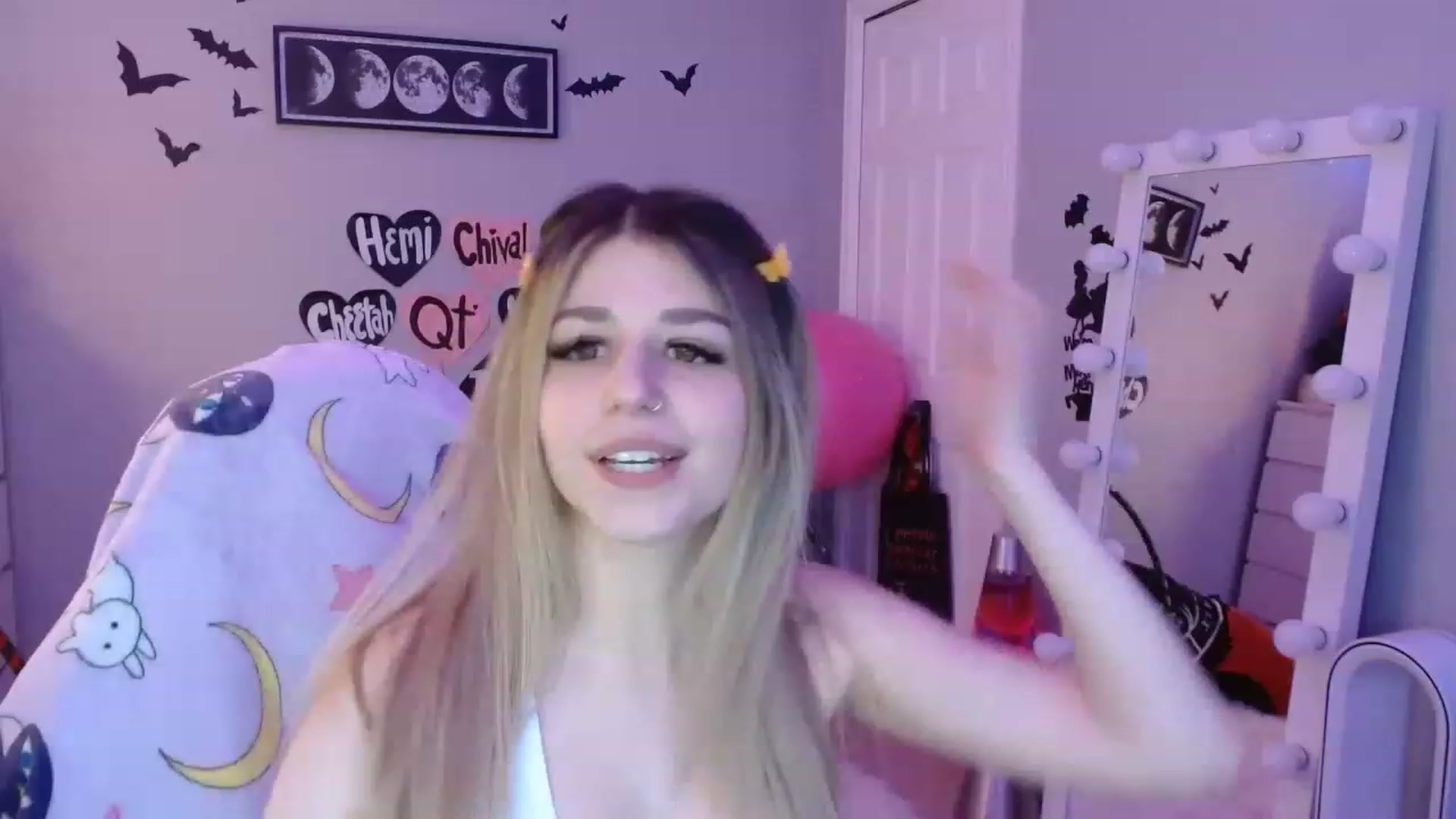 Gallery image thumbnail from Serafina's myfreecams stream on, 03/26/2023, 03:29 image 1 of 20
