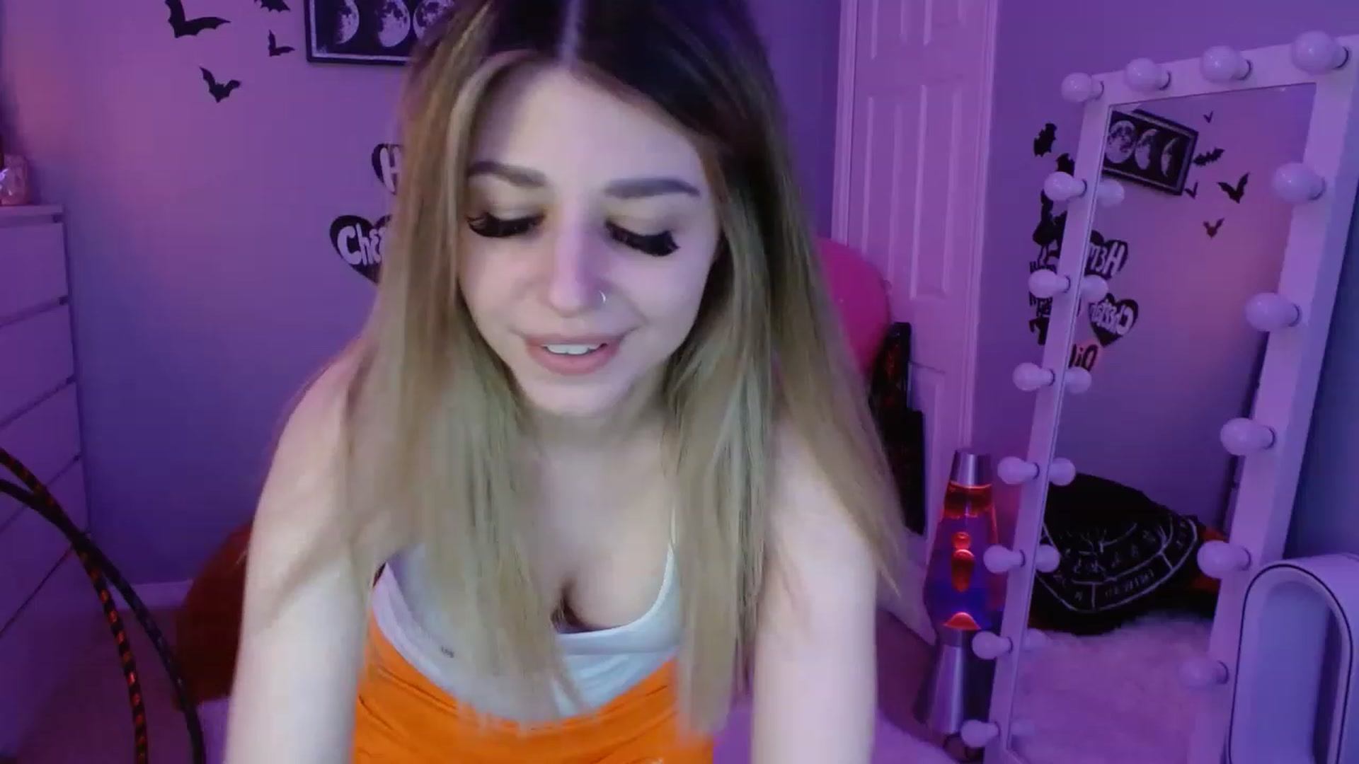 Gallery image thumbnail from Serafina's myfreecams stream on, 03/26/2023, 06:01 image 9 of 20