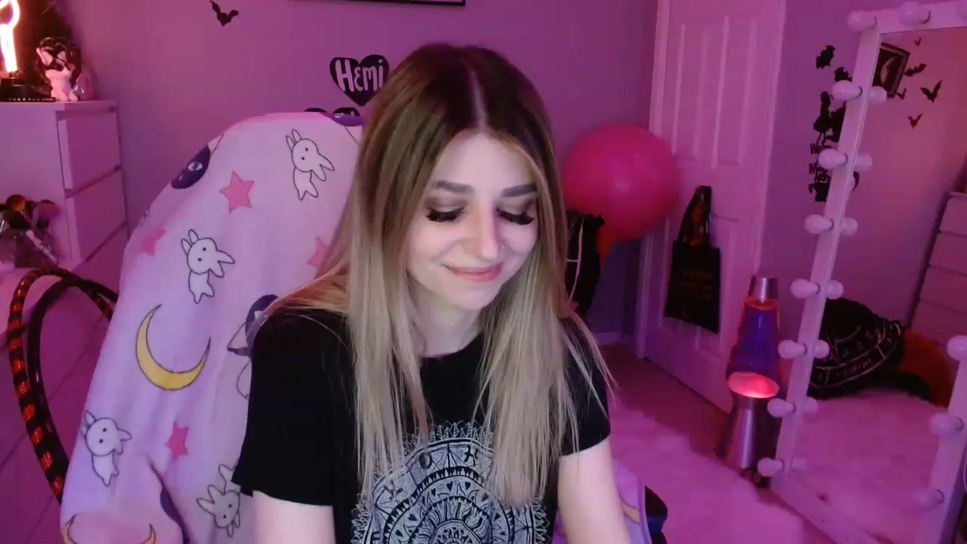 Gallery image thumbnail from Serafina's myfreecams stream on, 03/27/2023, 04:10 image 2 of 20