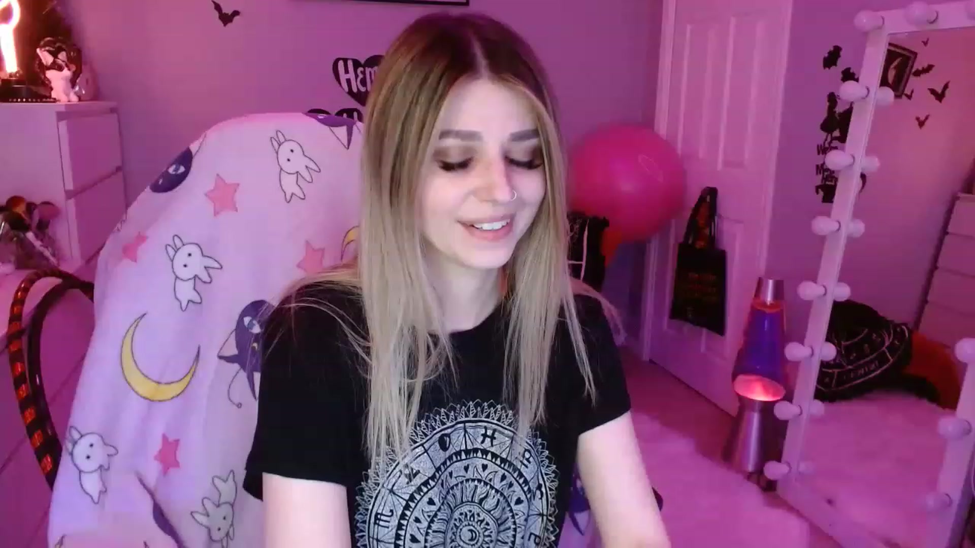 Gallery image thumbnail from Serafina's myfreecams stream on, 03/27/2023, 04:10 image 1 of 20