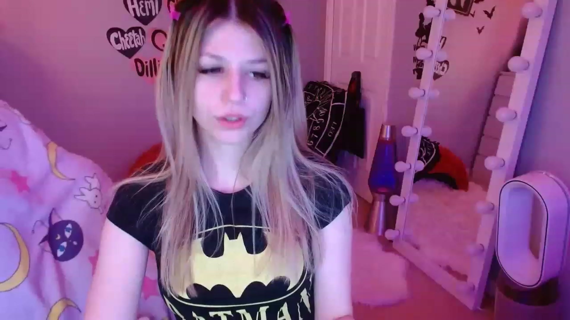 Gallery image thumbnail from Serafina's myfreecams stream on, 03/28/2023, 04:44 image 13 of 20