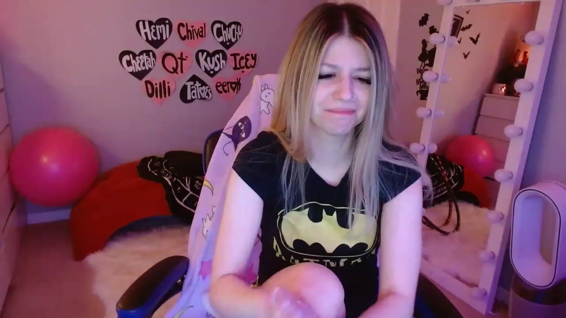 Gallery image thumbnail from Serafina's myfreecams stream on, 03/28/2023, 04:44 image 1 of 20