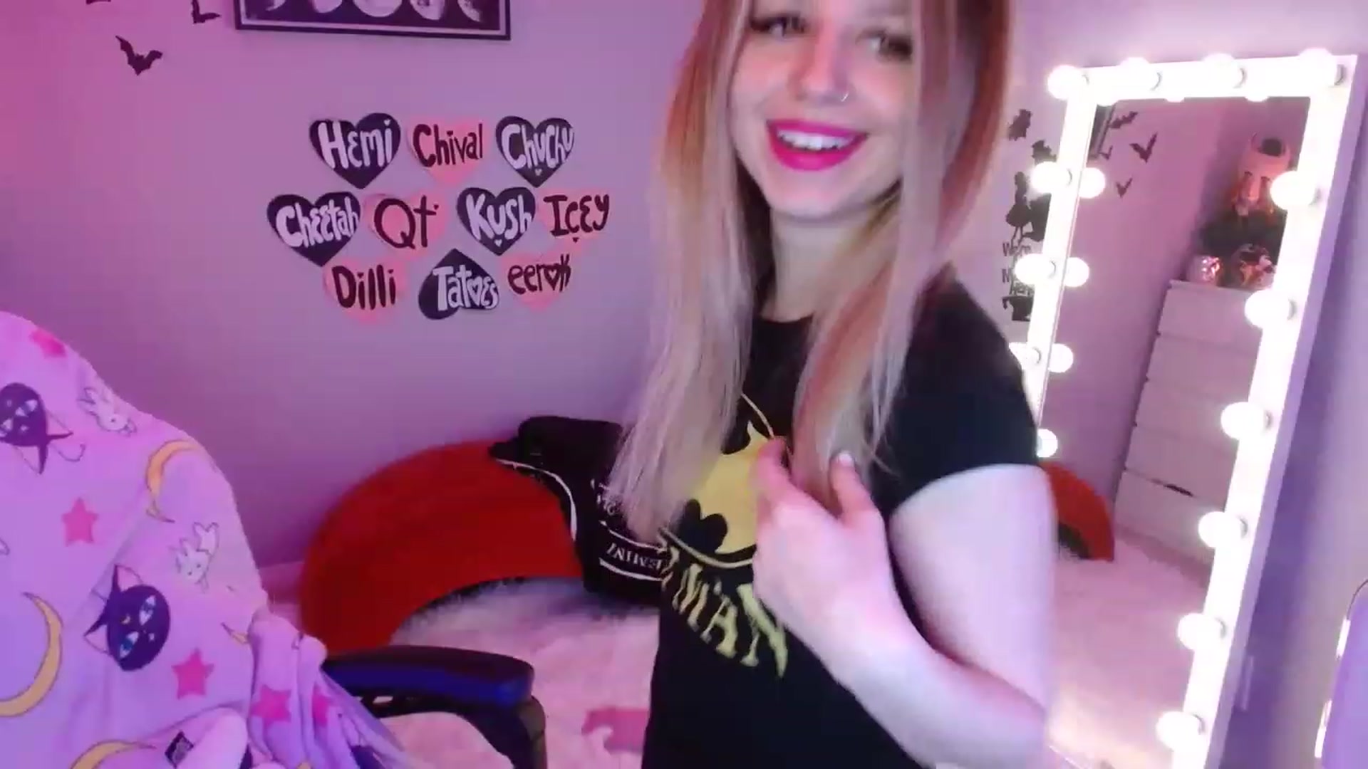 Gallery image thumbnail from Serafina's myfreecams stream on, 03/28/2023, 05:52 image 3 of 20