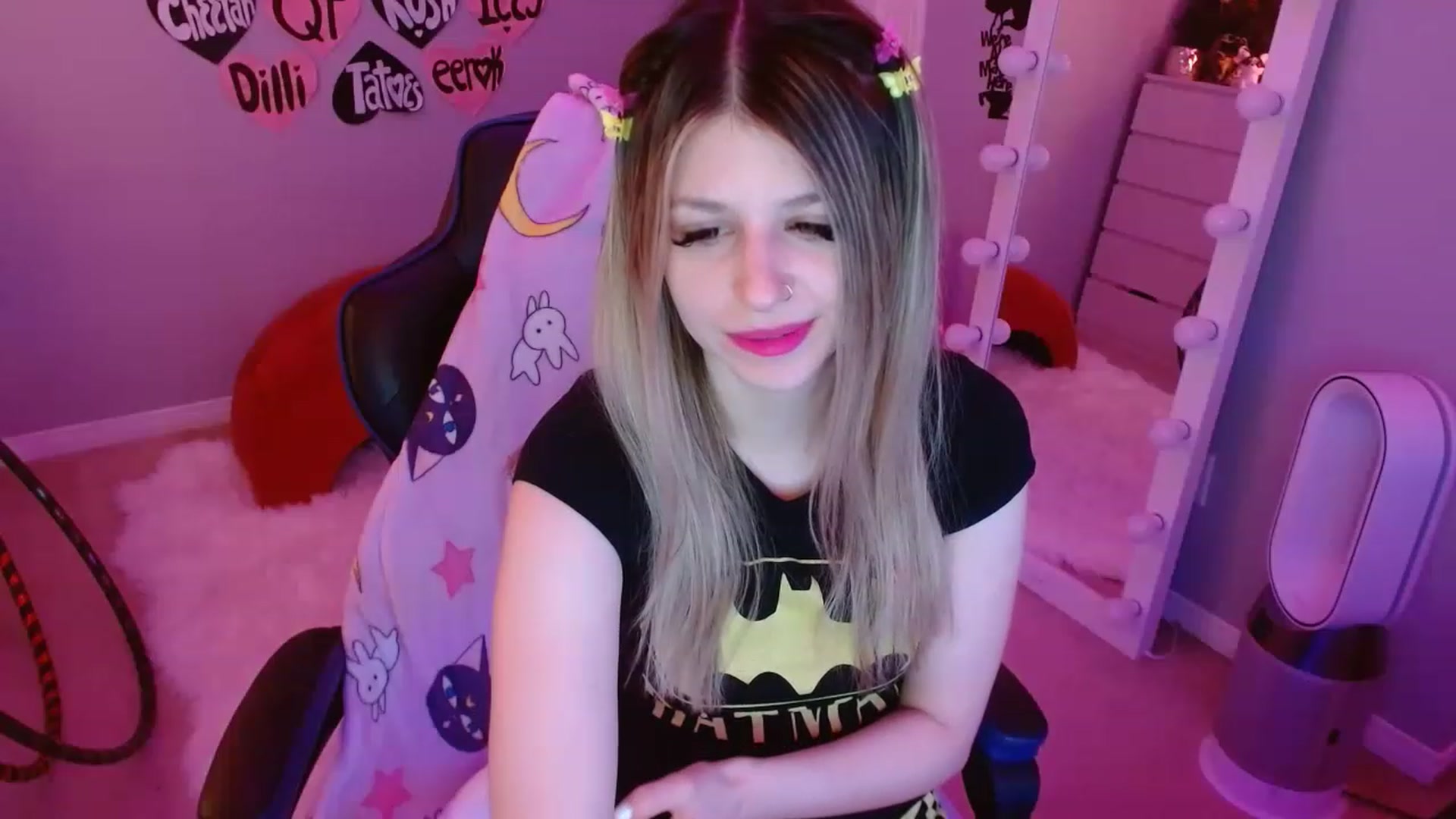 Gallery image thumbnail from Serafina's myfreecams stream on, 03/28/2023, 05:52 image 11 of 20
