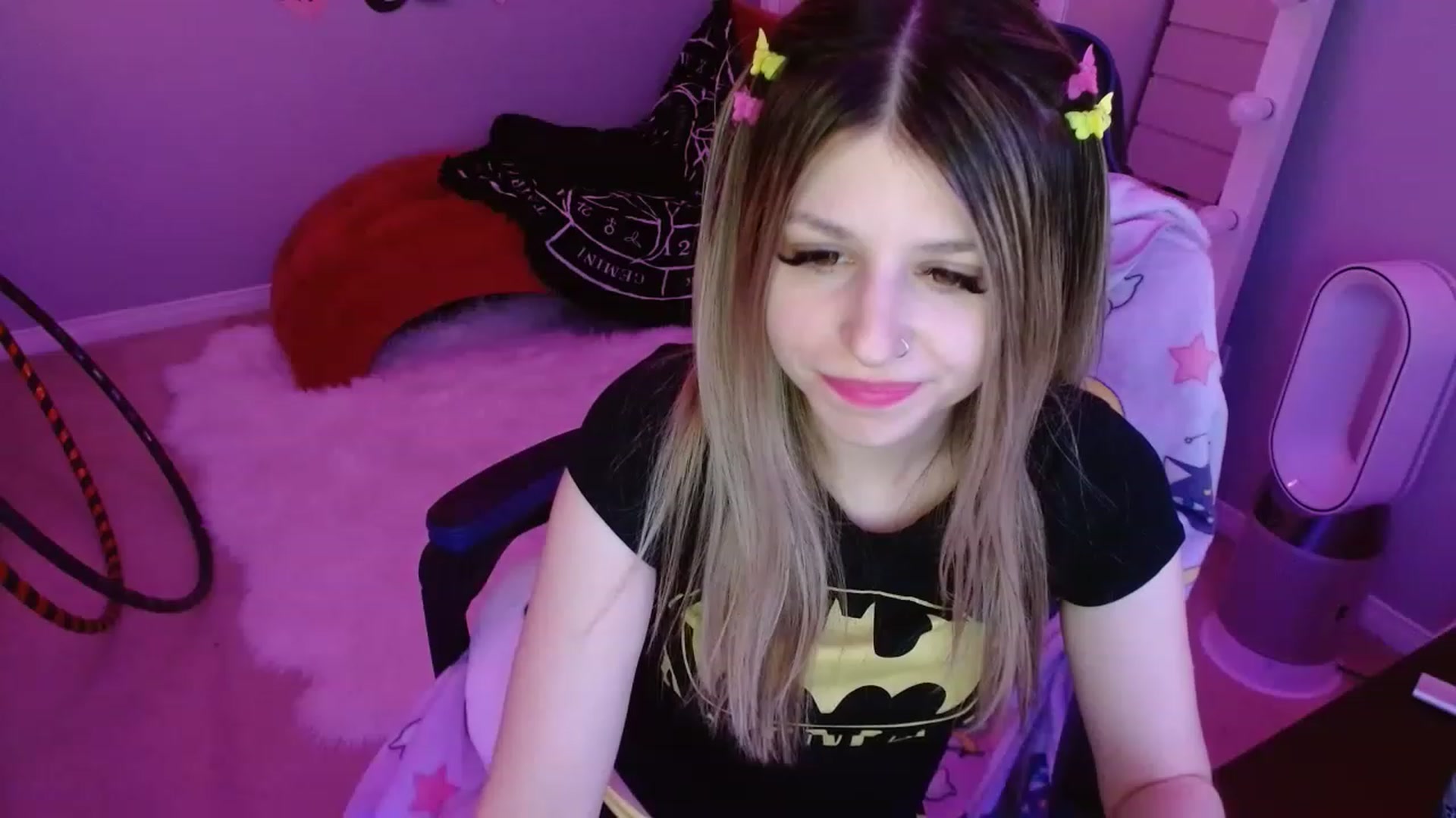 Gallery image thumbnail from Serafina's myfreecams stream on, 03/28/2023, 08:05 image 9 of 20
