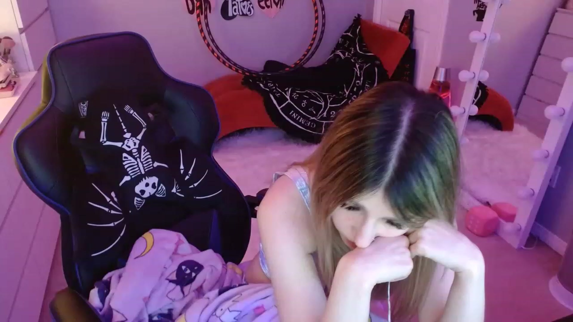 Gallery image thumbnail from Serafina's myfreecams stream on, 03/29/2023, 03:46 image 1 of 20