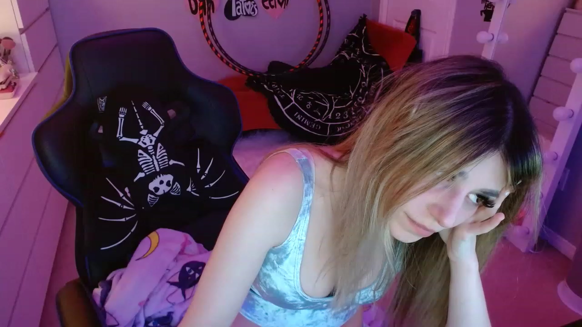Gallery image thumbnail from Serafina's myfreecams stream on, 03/29/2023, 03:46 image 7 of 20
