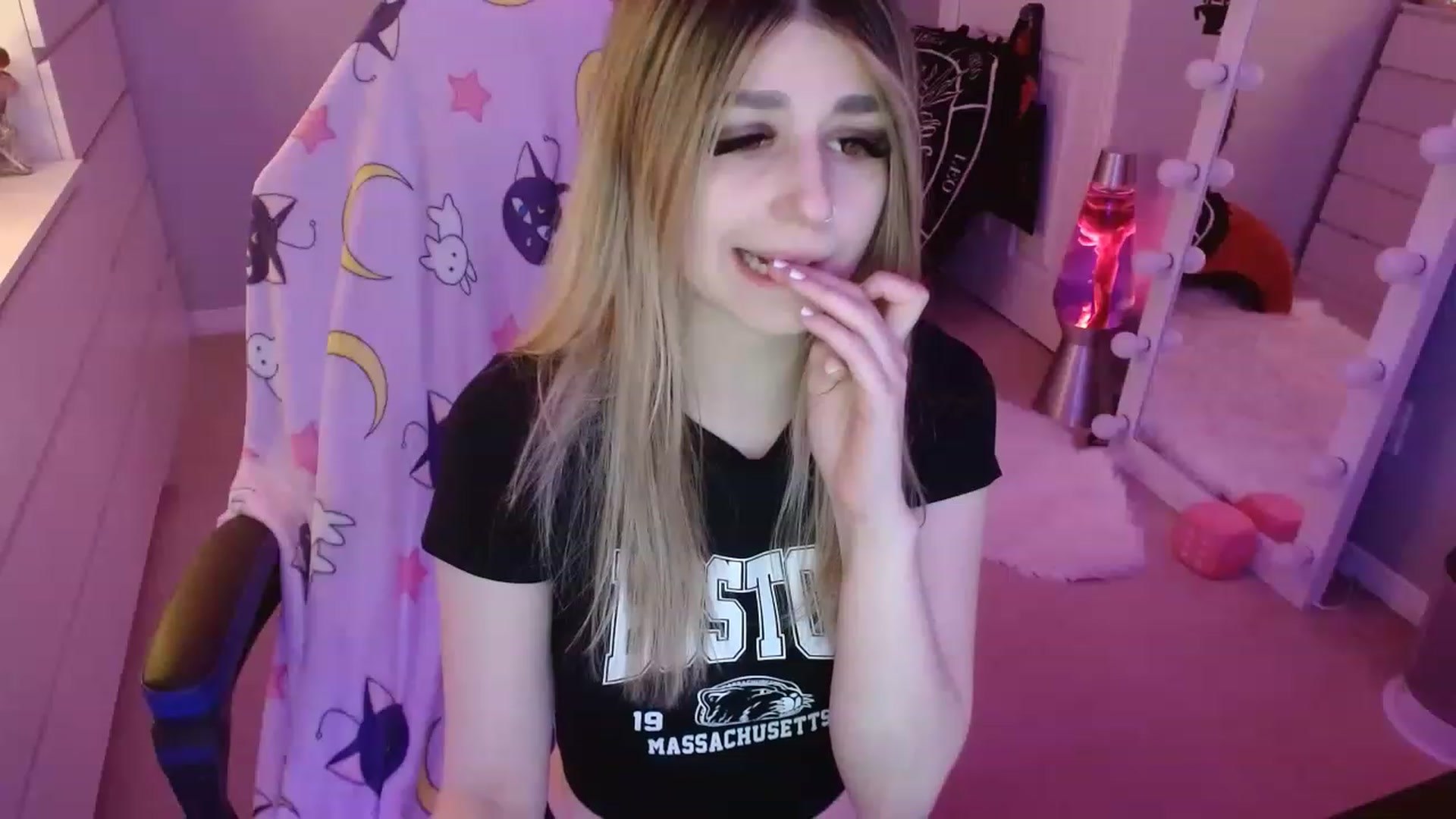 Gallery image thumbnail from Serafina's myfreecams stream on, 03/31/2023, 02:49 image 5 of 20
