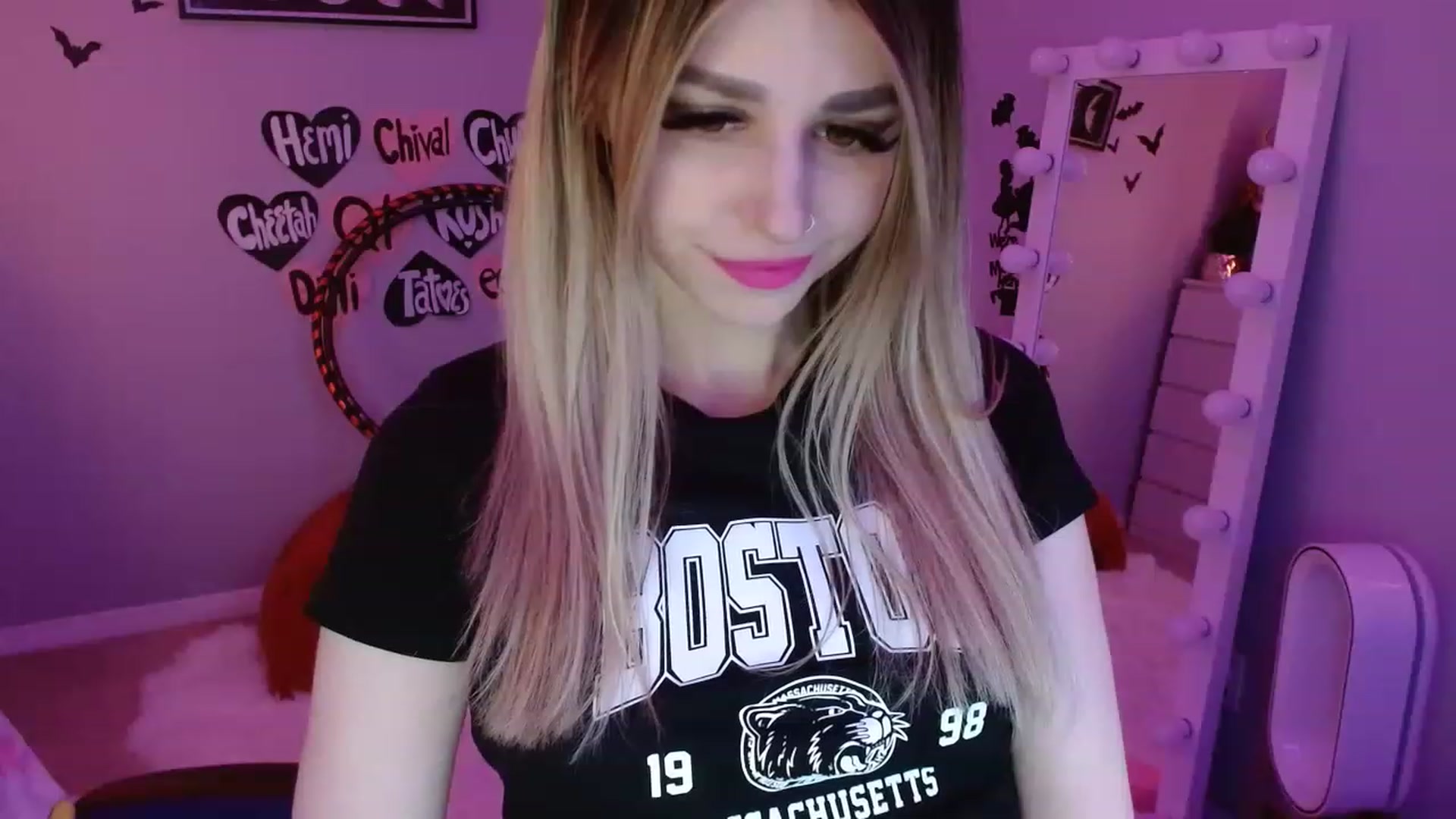Gallery image thumbnail from Serafina's myfreecams stream on, 03/31/2023, 04:20 image 12 of 20
