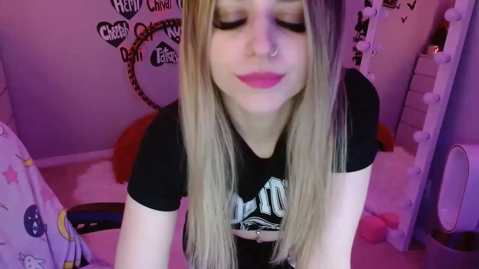 Gallery image thumbnail from Serafina's myfreecams stream on, 03/31/2023, 04:20 image 11 of 20