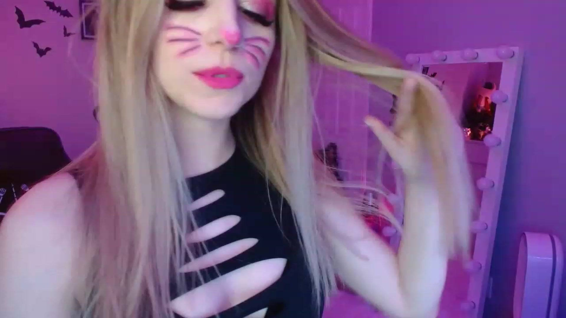 Gallery image thumbnail from Serafina's myfreecams stream on, 04/02/2023, 05:37 image 13 of 20