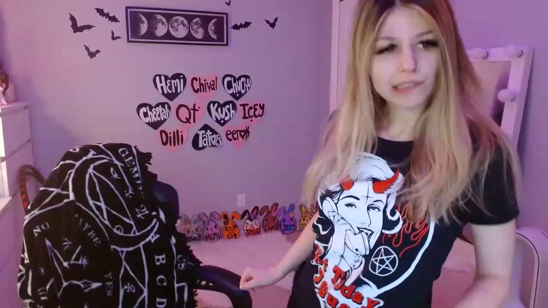 Gallery image thumbnail from Serafina's myfreecams stream on, 04/09/2023, 05:31 image 3 of 20