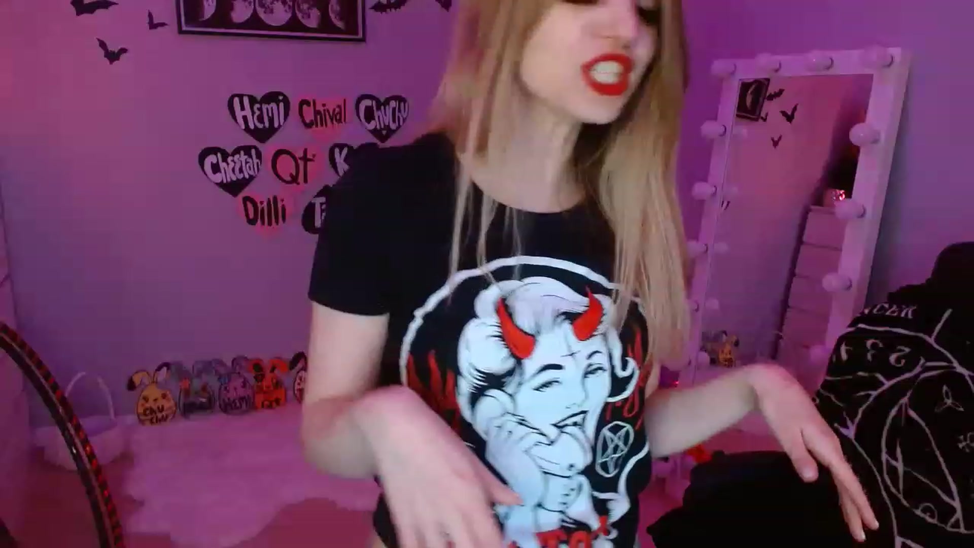 Gallery image thumbnail from Serafina's myfreecams stream on, 04/09/2023, 07:16 image 20 of 20