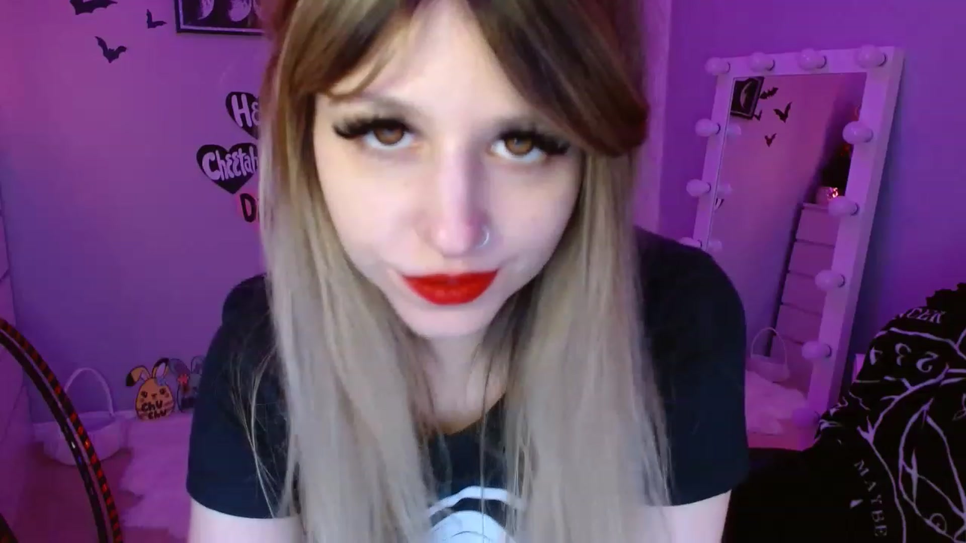 Gallery image thumbnail from Serafina's myfreecams stream on, 04/09/2023, 07:16 image 19 of 20