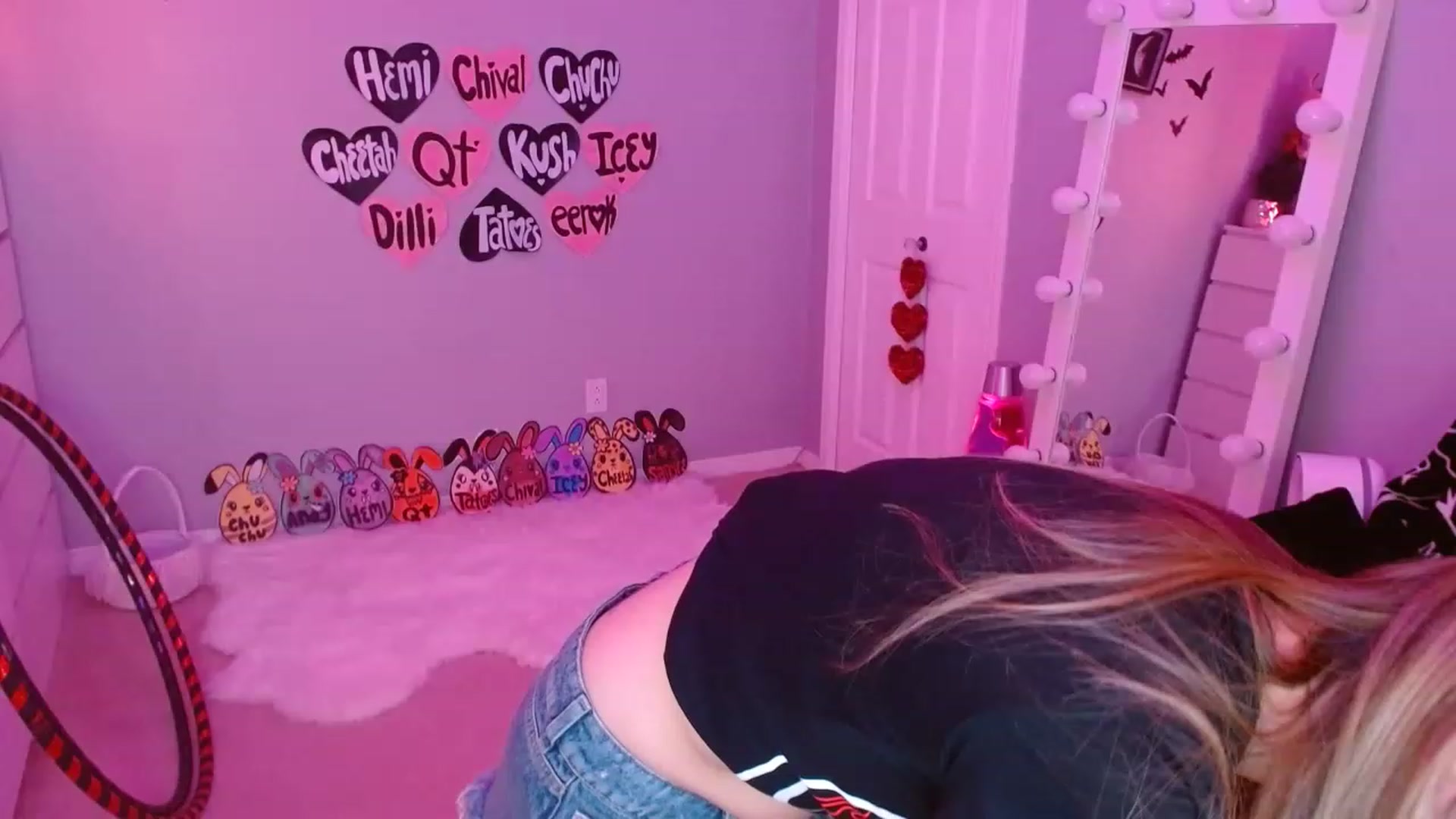 Gallery image thumbnail from Serafina's myfreecams stream on, 04/09/2023, 07:16 image 1 of 20