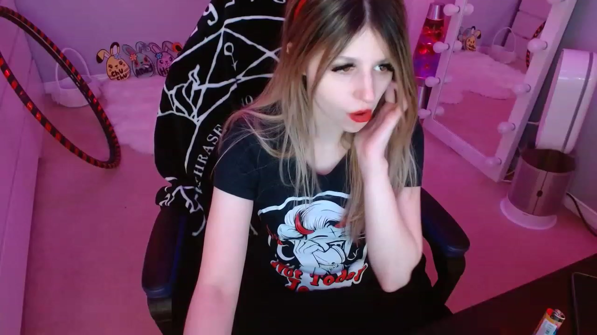 Gallery image thumbnail from Serafina's myfreecams stream on, 04/09/2023, 10:40 image 8 of 20