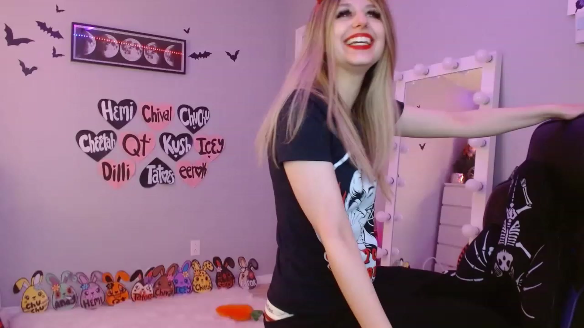 Gallery image thumbnail from Serafina's myfreecams stream on, 04/09/2023, 10:40 image 5 of 20