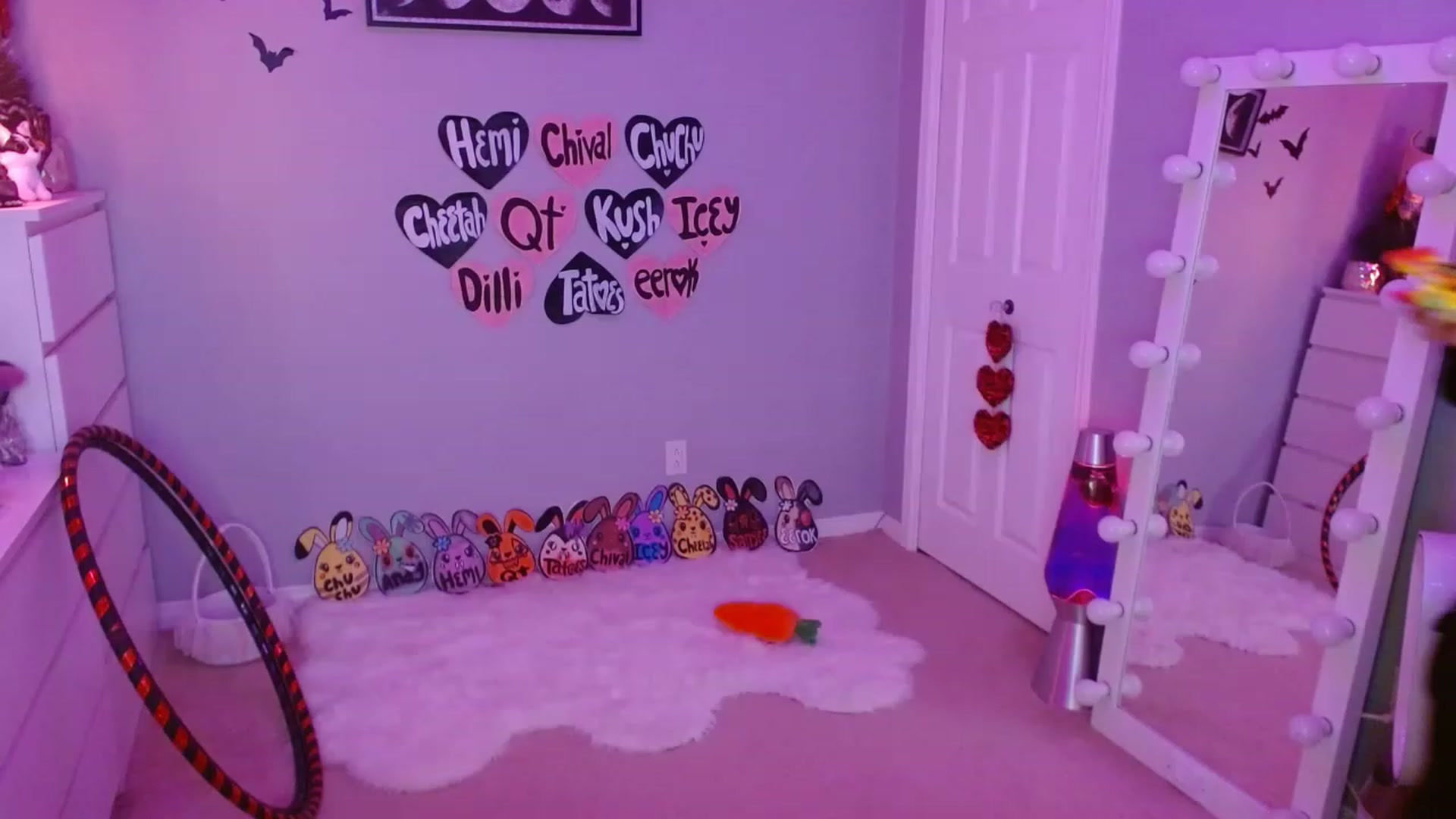 Gallery image thumbnail from Serafina's myfreecams stream on, 04/09/2023, 10:40 image 7 of 20
