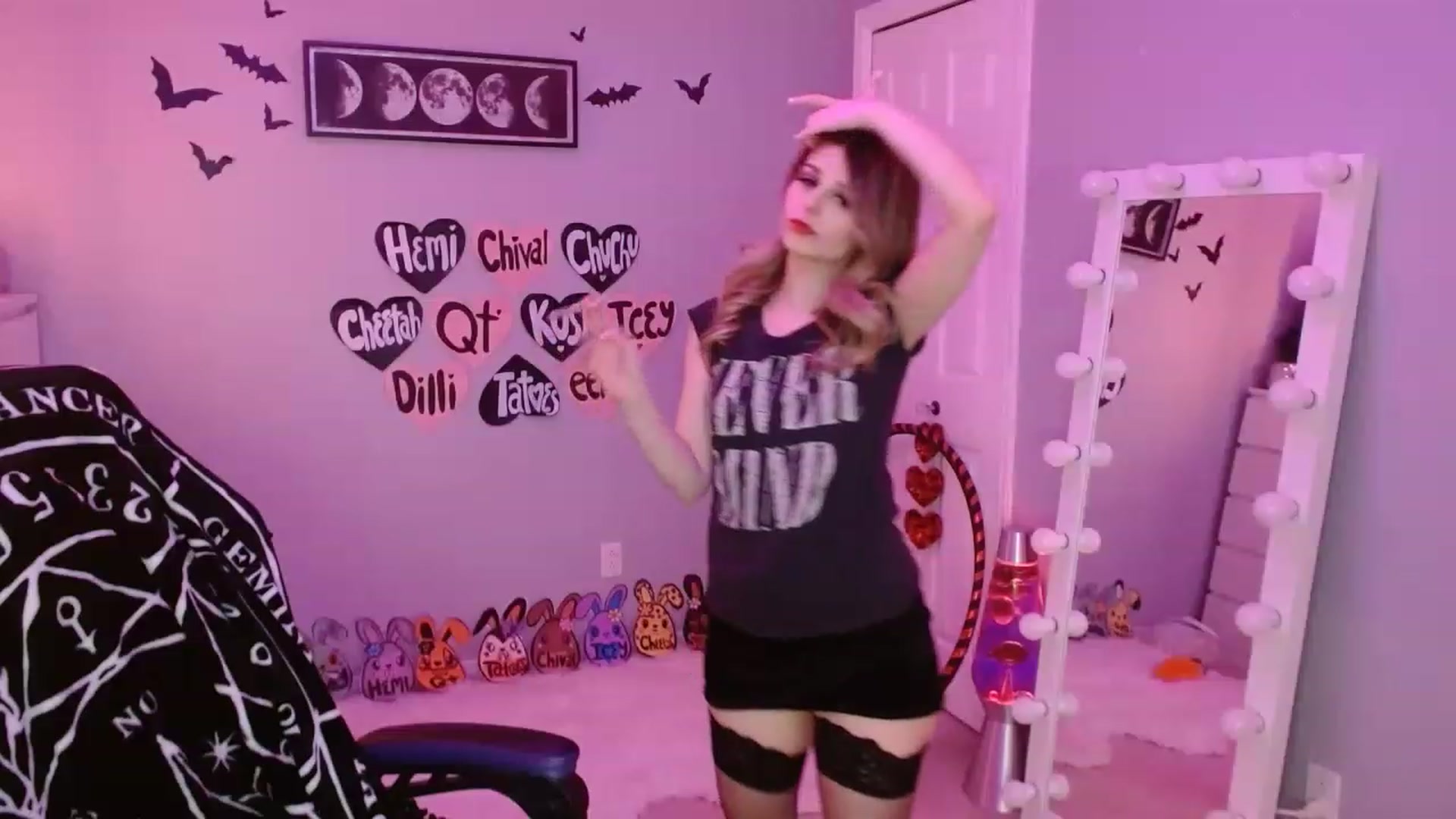 Gallery image thumbnail from Serafina's myfreecams stream on, 04/16/2023, 05:52 image 16 of 20
