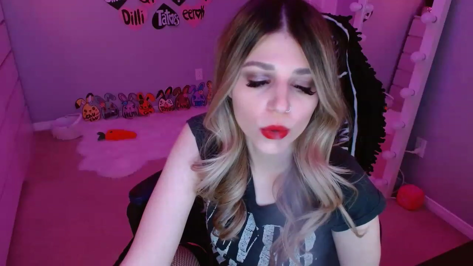 Gallery image thumbnail from Serafina's myfreecams stream on, 04/16/2023, 05:52 image 18 of 20