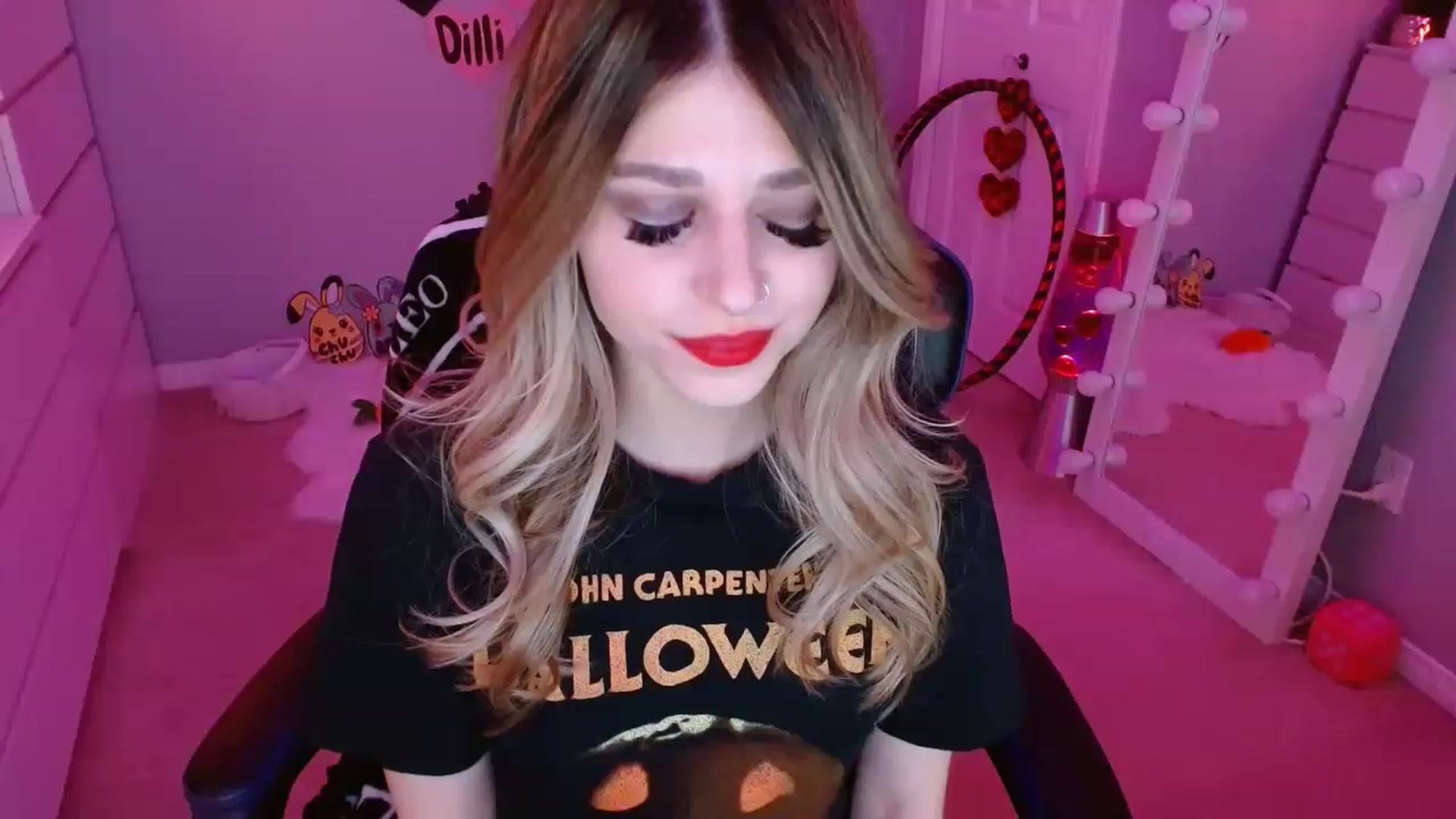 Gallery image thumbnail from Serafina's myfreecams stream on, 04/16/2023, 06:54 image 9 of 20
