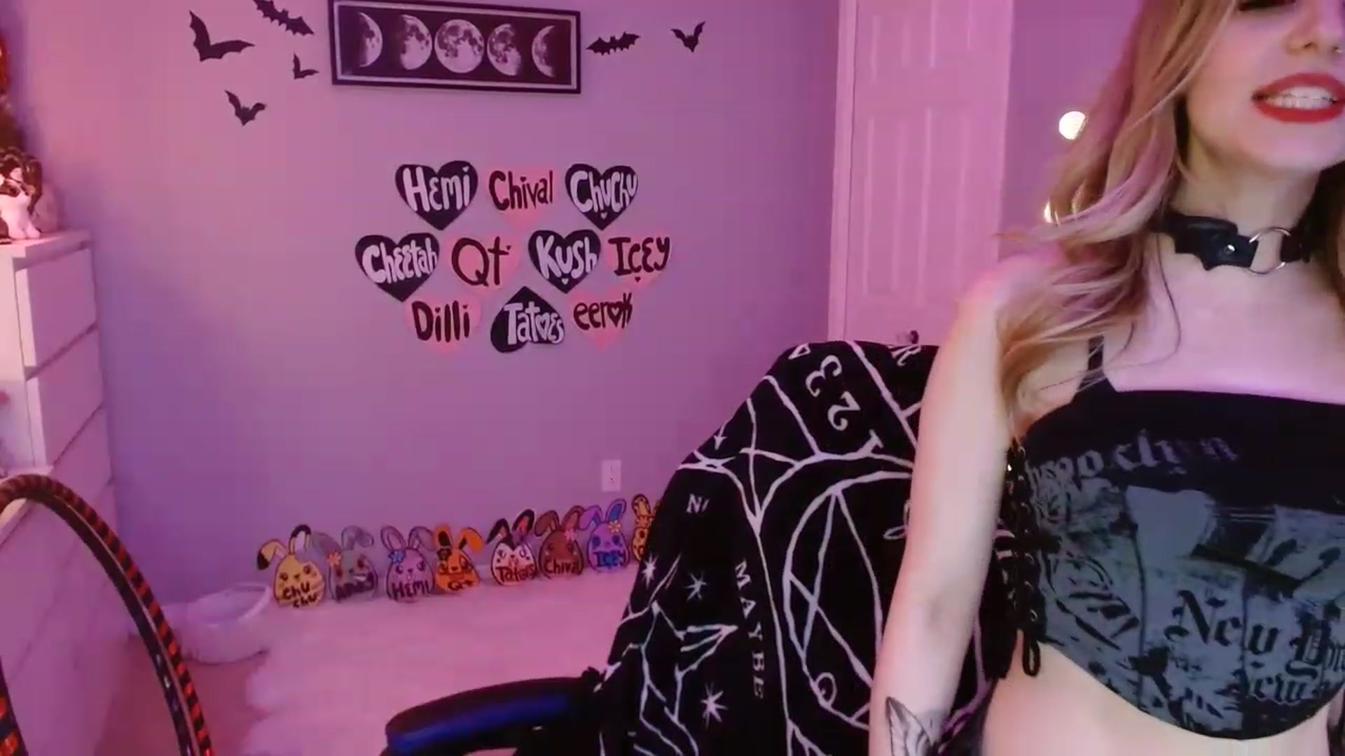 Gallery image thumbnail from Serafina's myfreecams stream on, 04/17/2023, 05:24 image 17 of 20