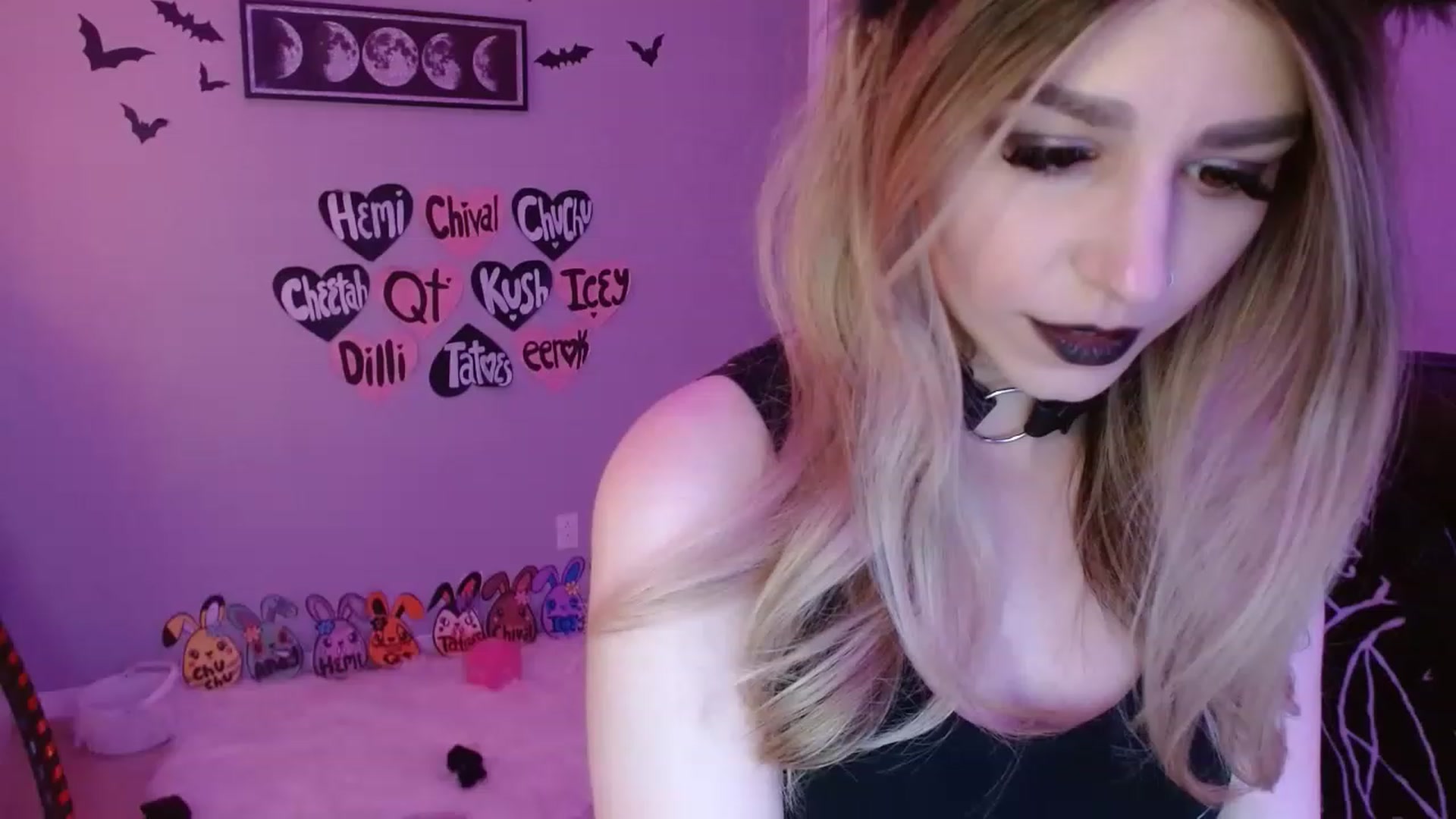 Gallery image thumbnail from Serafina's myfreecams stream on, 04/18/2023, 04:05 image 1 of 20