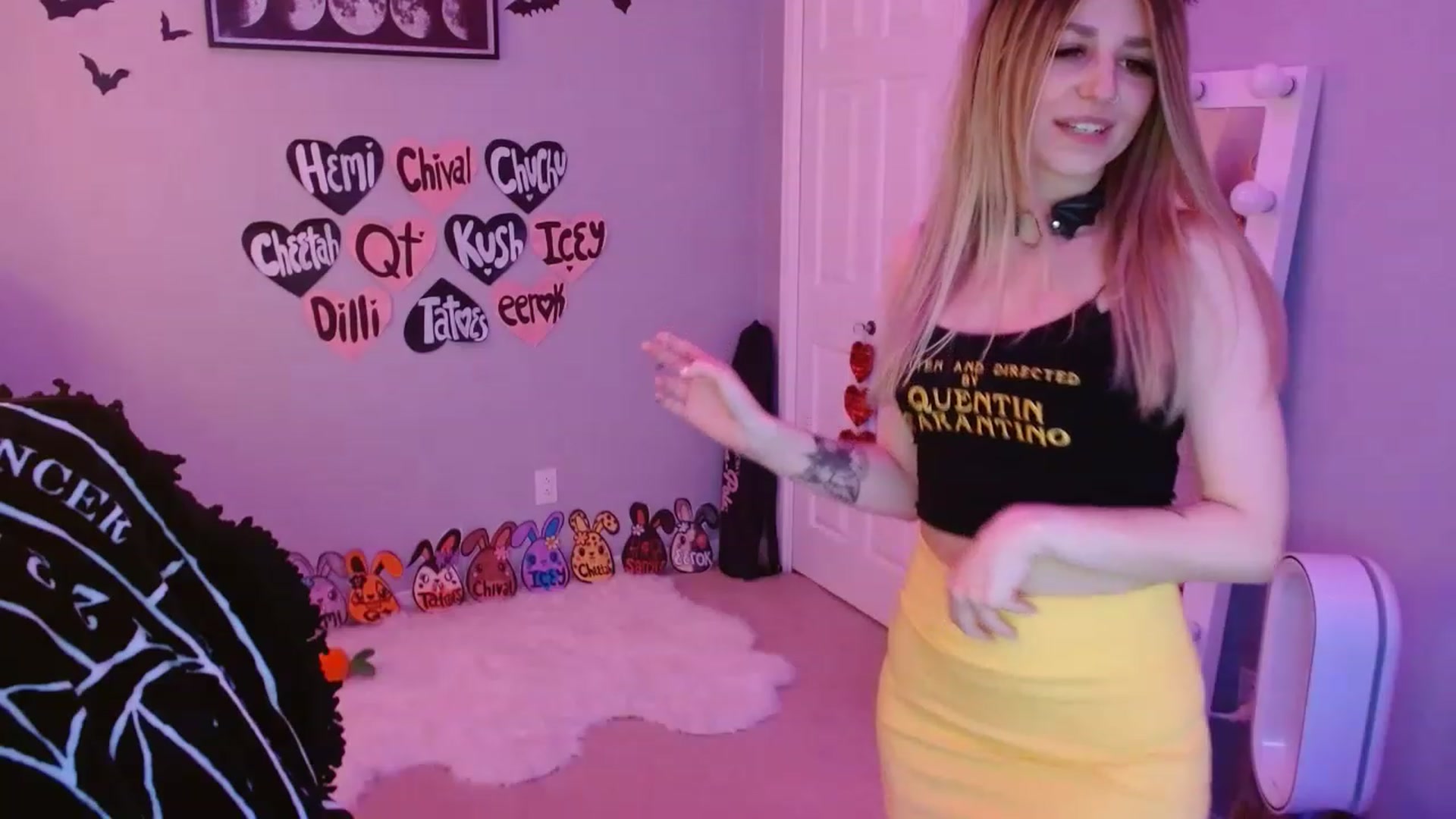 Gallery image thumbnail from Serafina's myfreecams stream on, 04/20/2023, 03:04 image 19 of 20