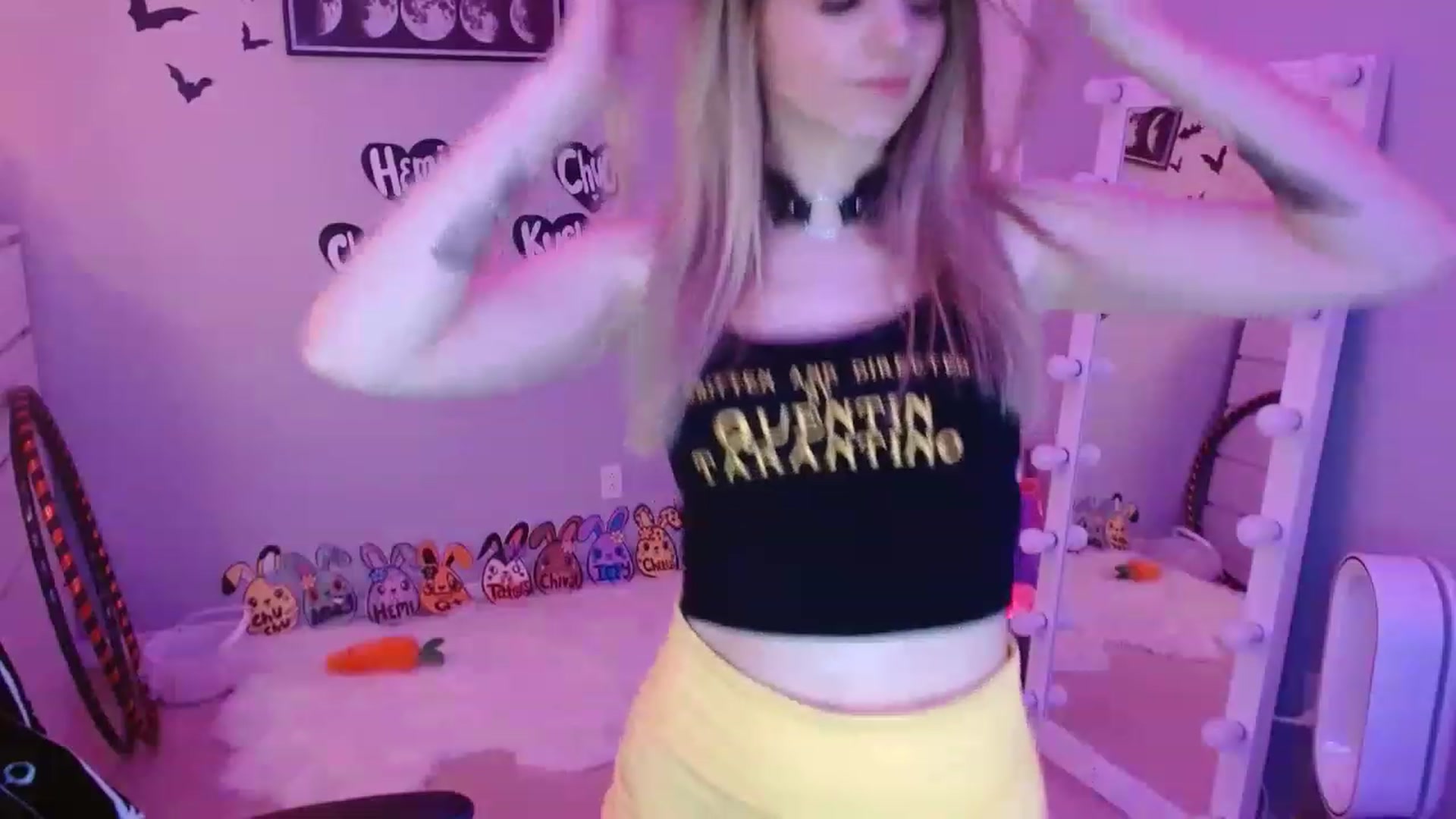 Gallery image thumbnail from Serafina's myfreecams stream on, 04/20/2023, 03:04 image 8 of 20