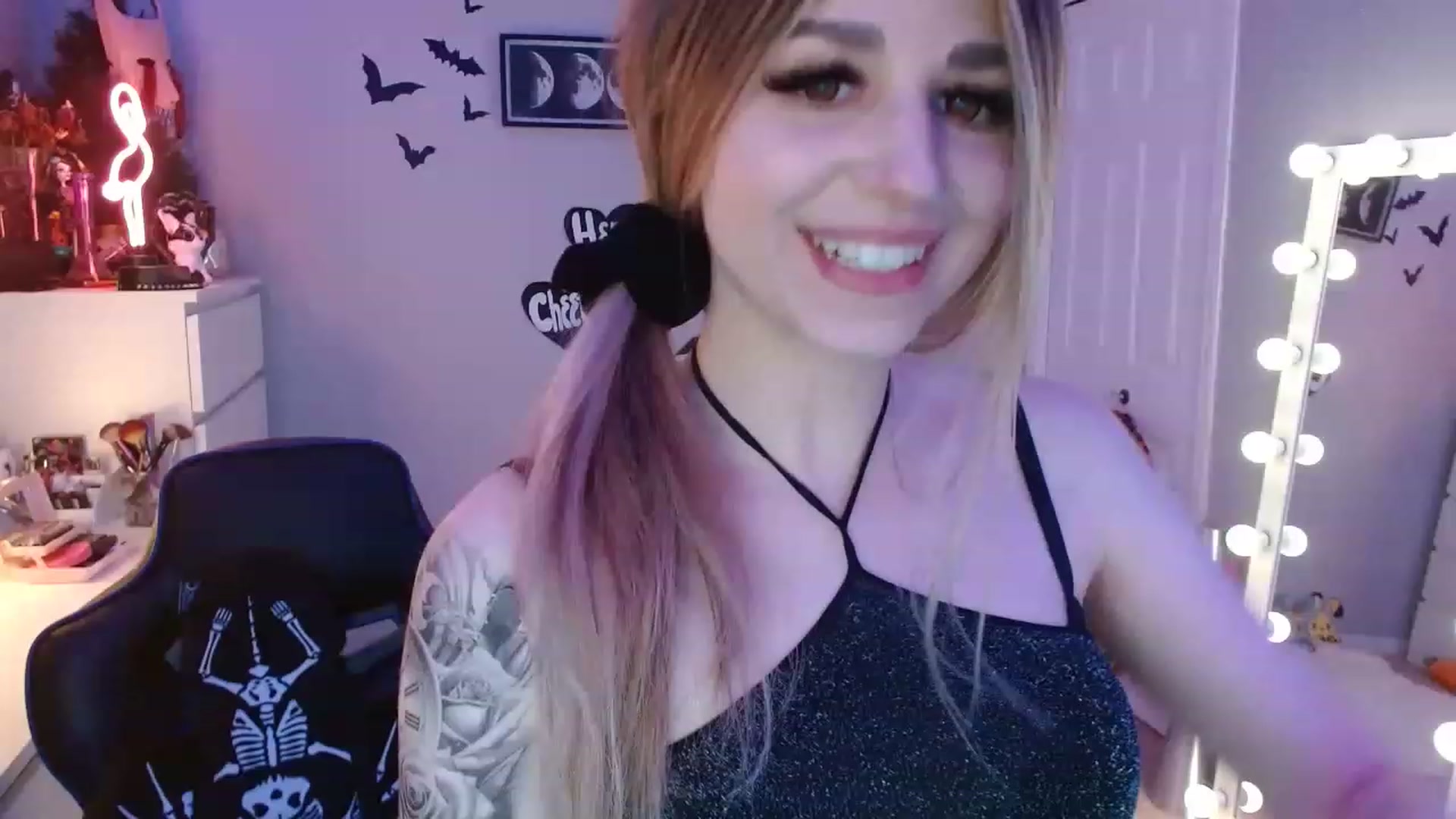Gallery image thumbnail from Serafina's myfreecams stream on, 04/23/2023, 03:01 image 5 of 20