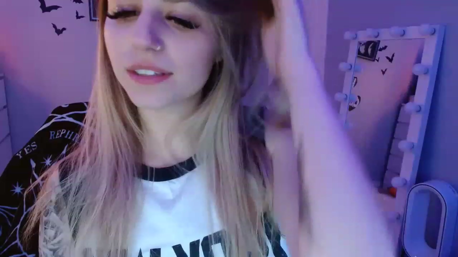 Gallery image thumbnail from Serafina's myfreecams stream on, 04/23/2023, 07:48 image 12 of 20