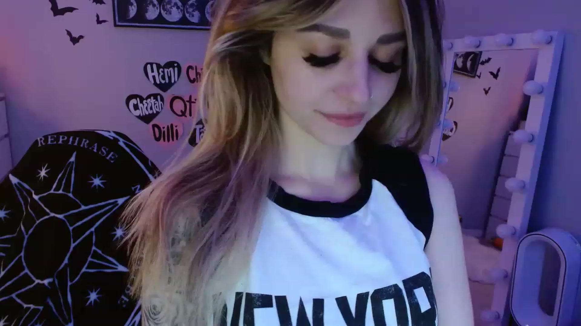 Gallery image thumbnail from Serafina's myfreecams stream on, 04/23/2023, 07:48 image 9 of 20